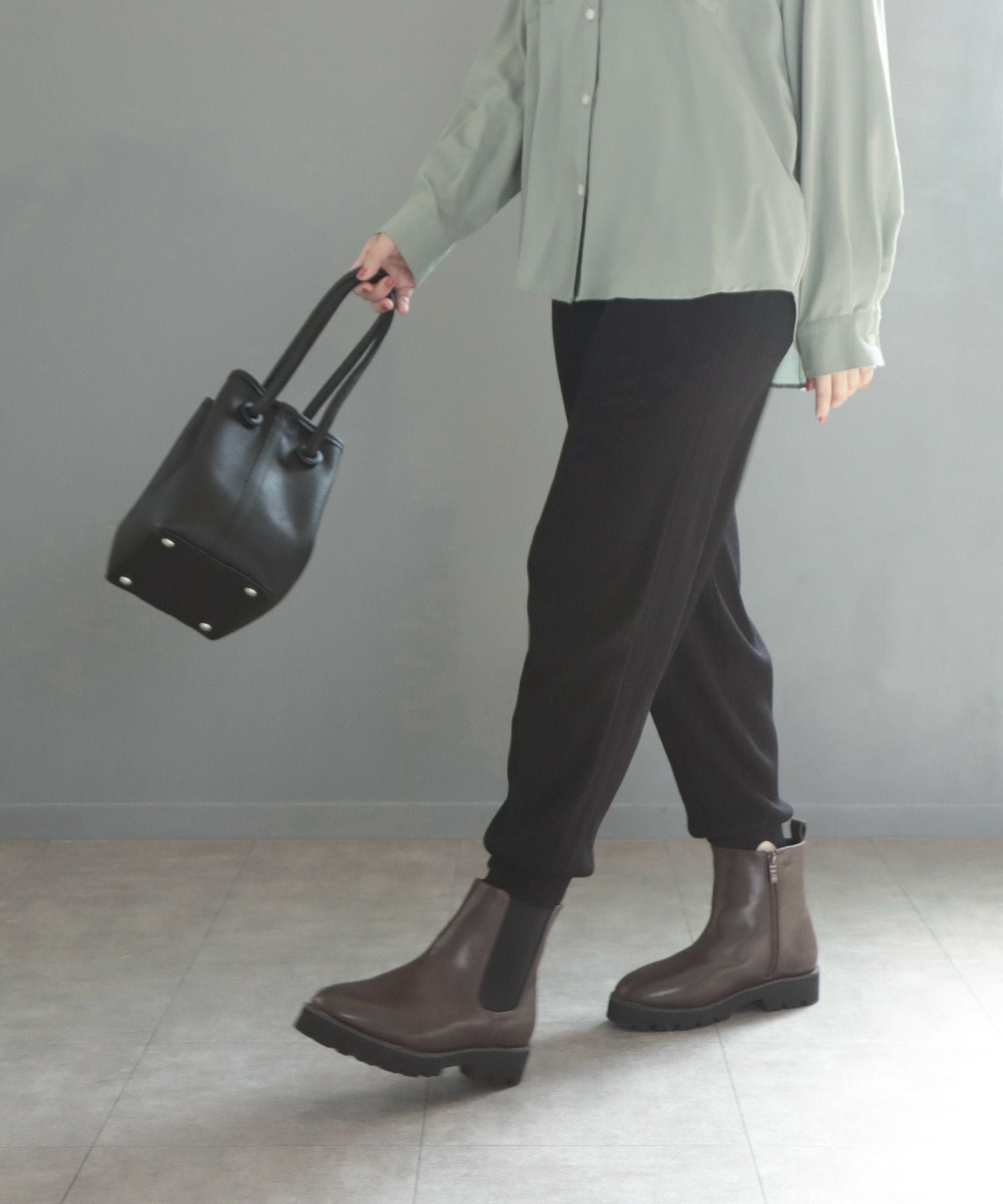 【4E幅広・大きいサイズ】厚底サイドゴアショートブーツ