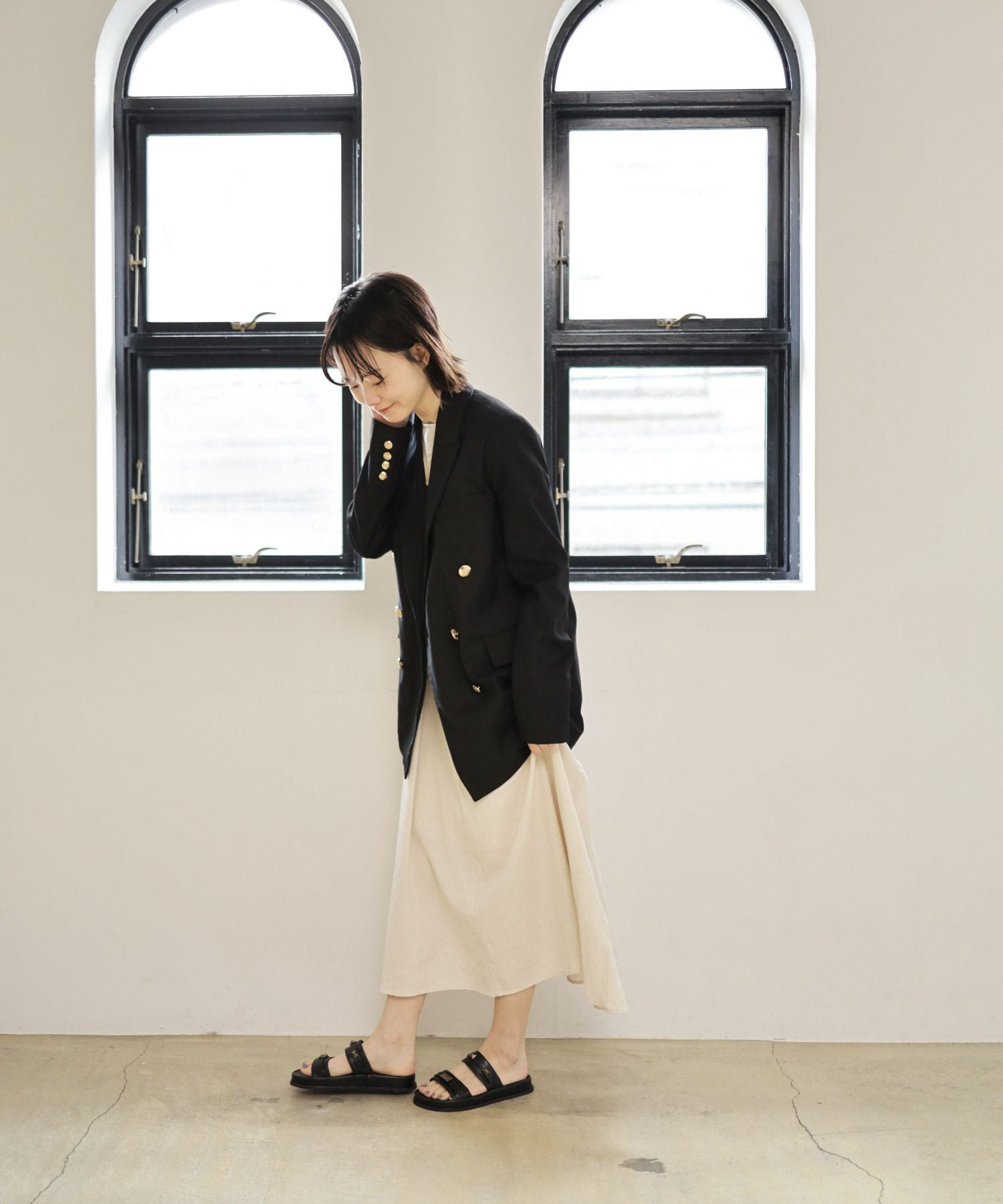 ピラミッドスタッズのフットベッドサンダル▲返品交換不可