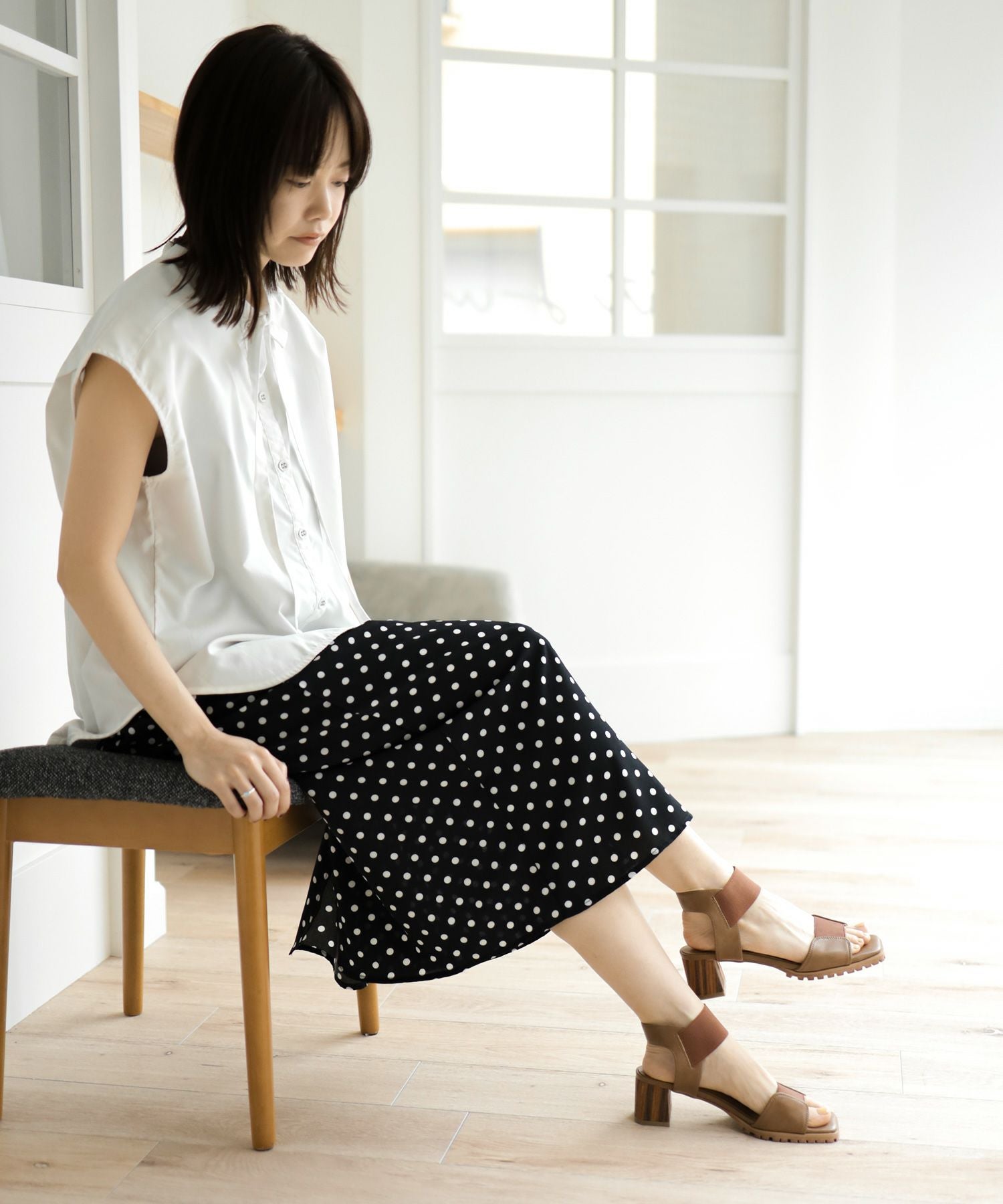 自分の足にフィットする!ゴムフィットチャンキーヒールサンダル 一部4月上旬入荷予定