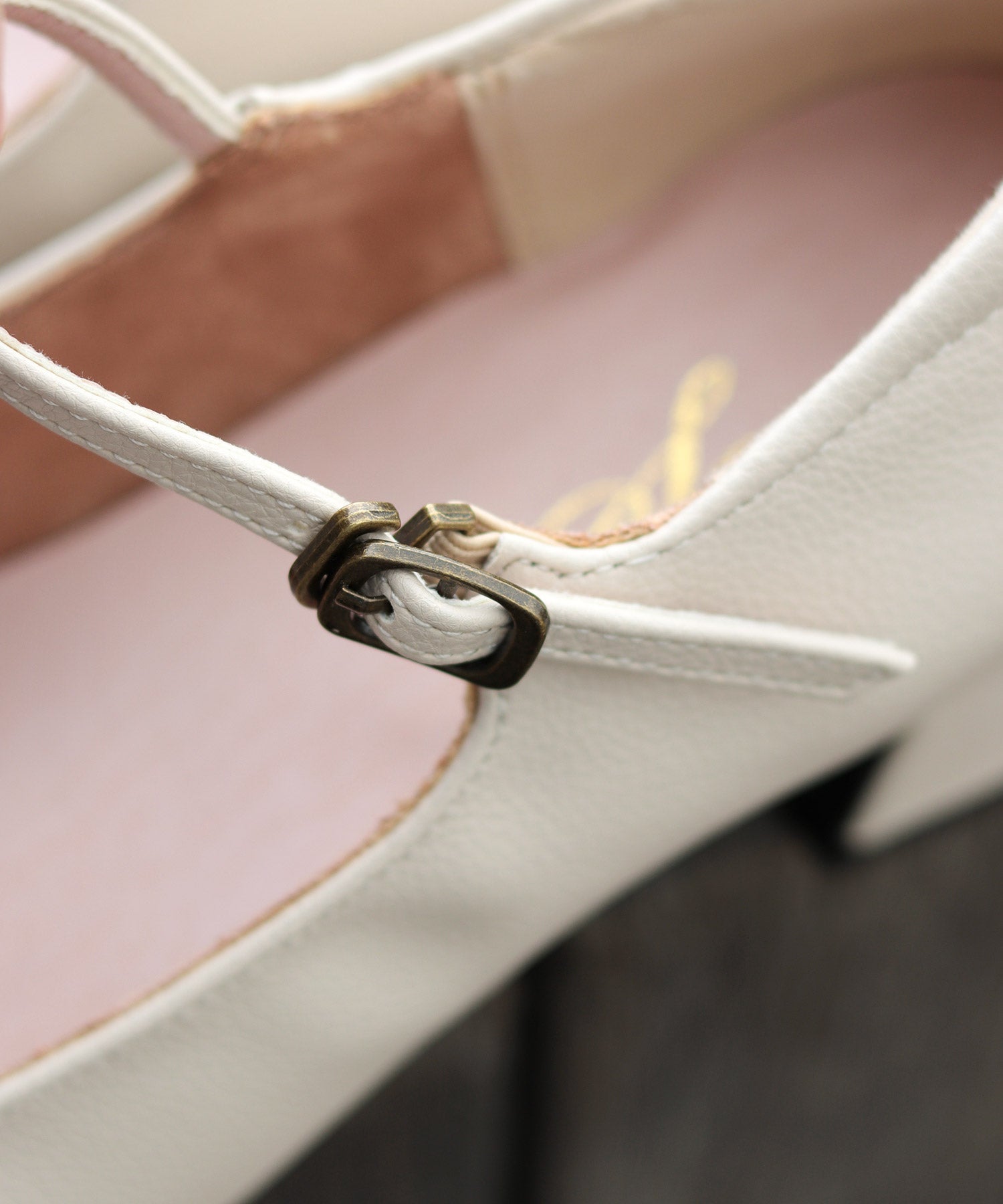 スクエアトゥメリージェーンストラップパンプス | SESTO(セスト