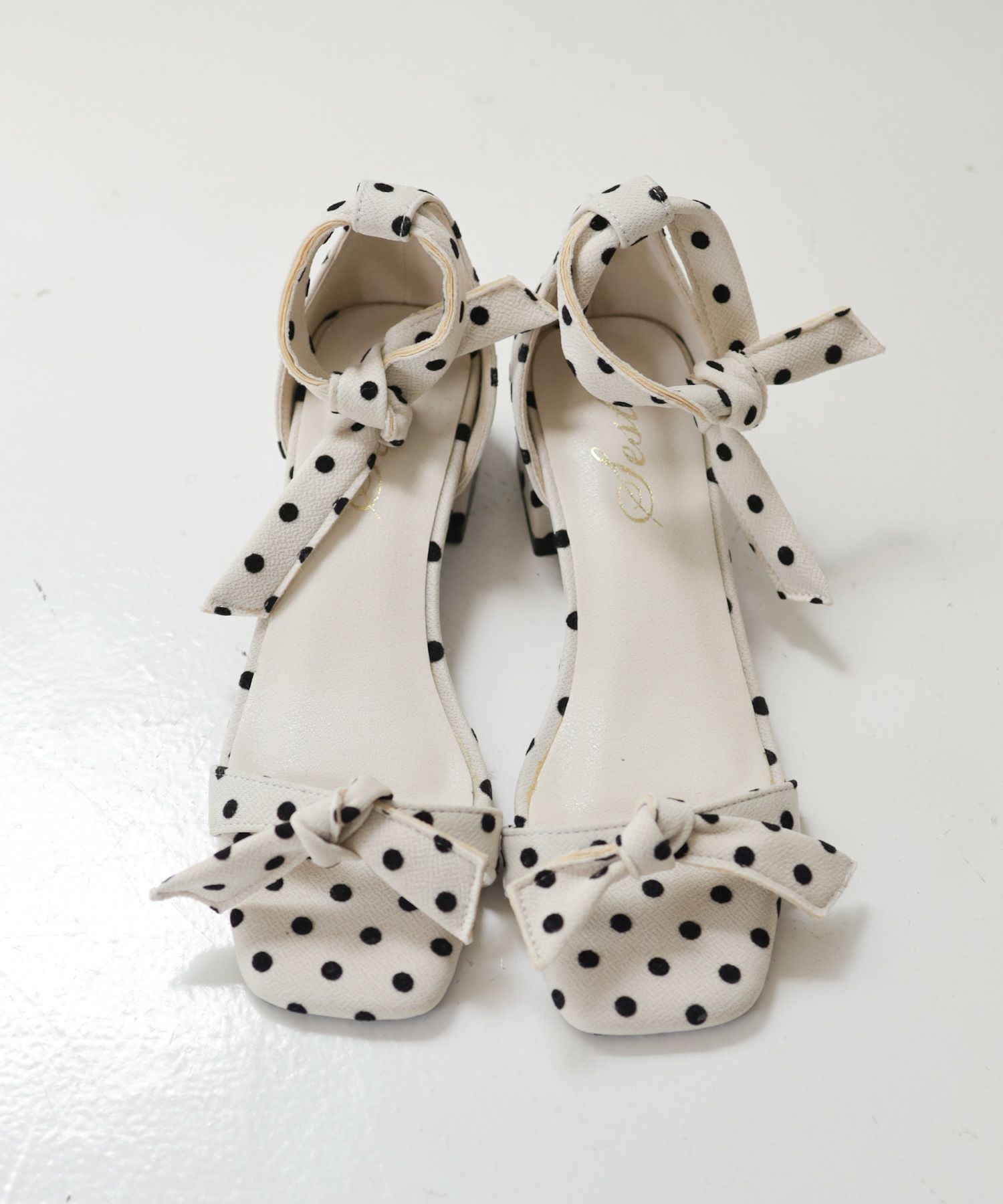 ダブルリボンローヒールストラップサンダル ▲返品交換不可