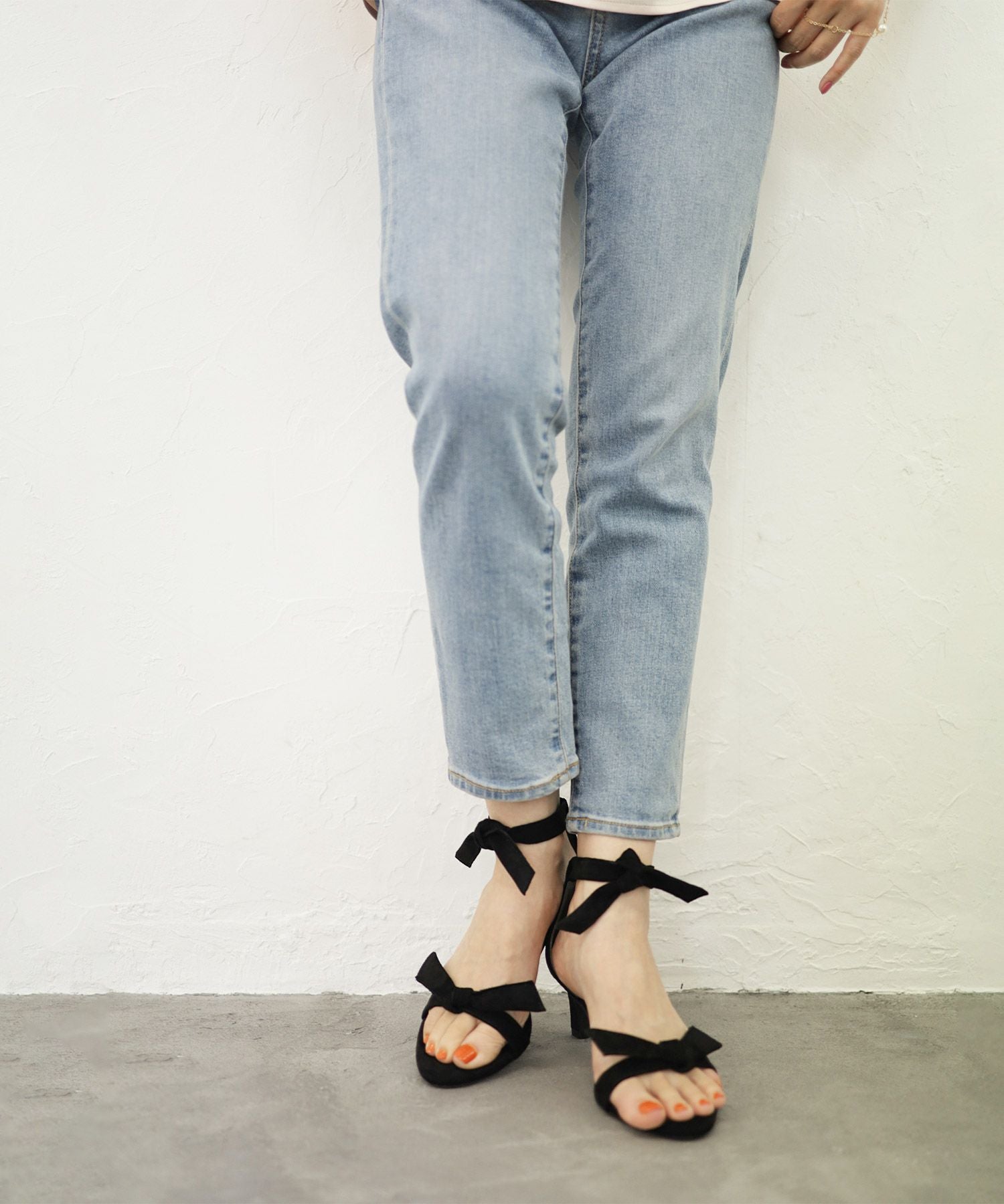 ダブルリボンストレートヒールストラップサンダル▲返品交換不可