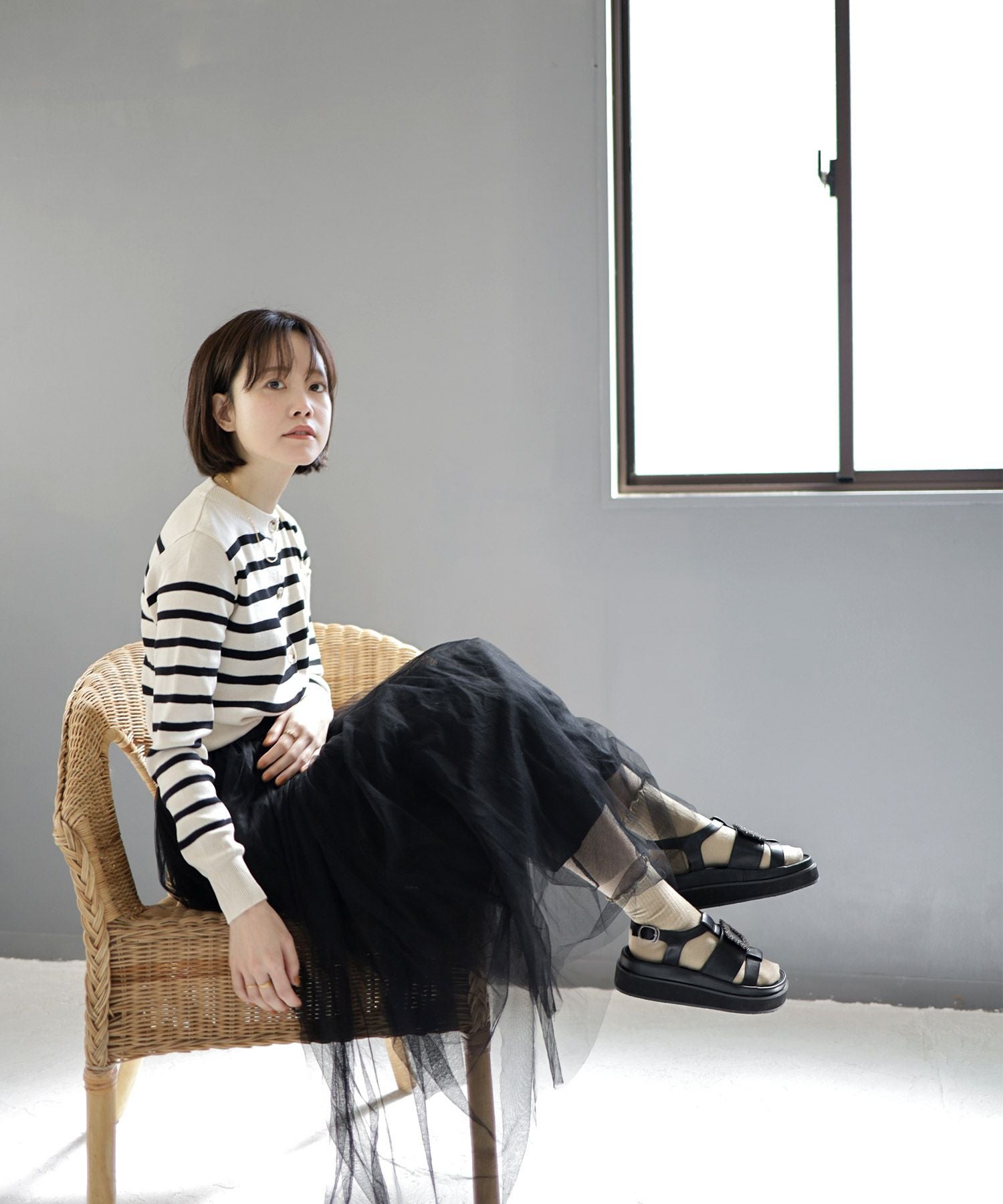 ビジューモチーフ付き厚底フットベッドサンダル▲返品交換不可