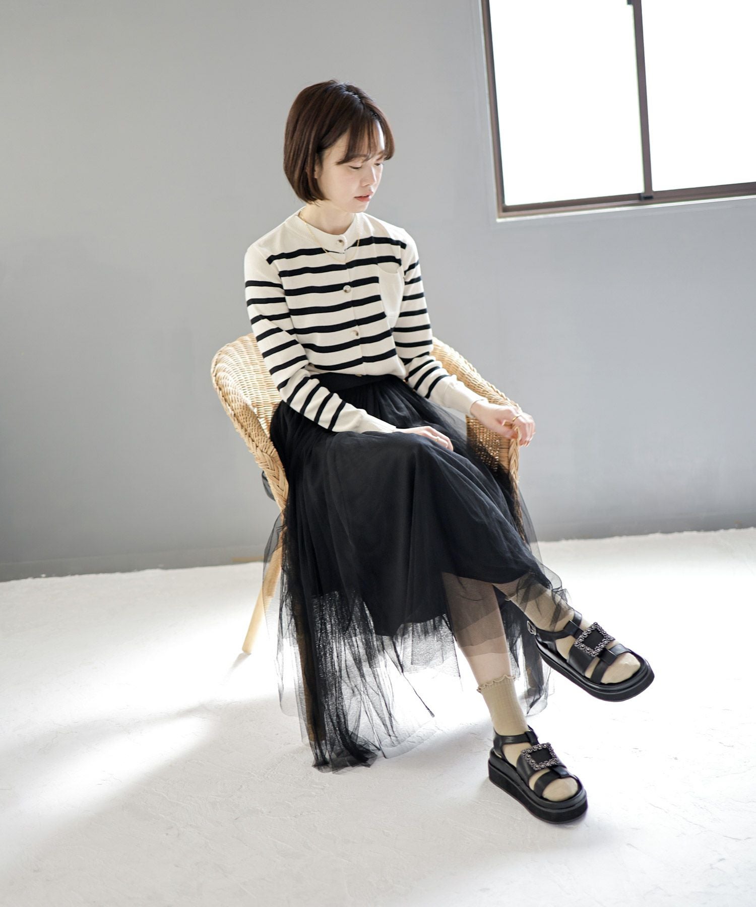 ビジューモチーフ付き厚底フットベッドサンダル▲返品交換不可