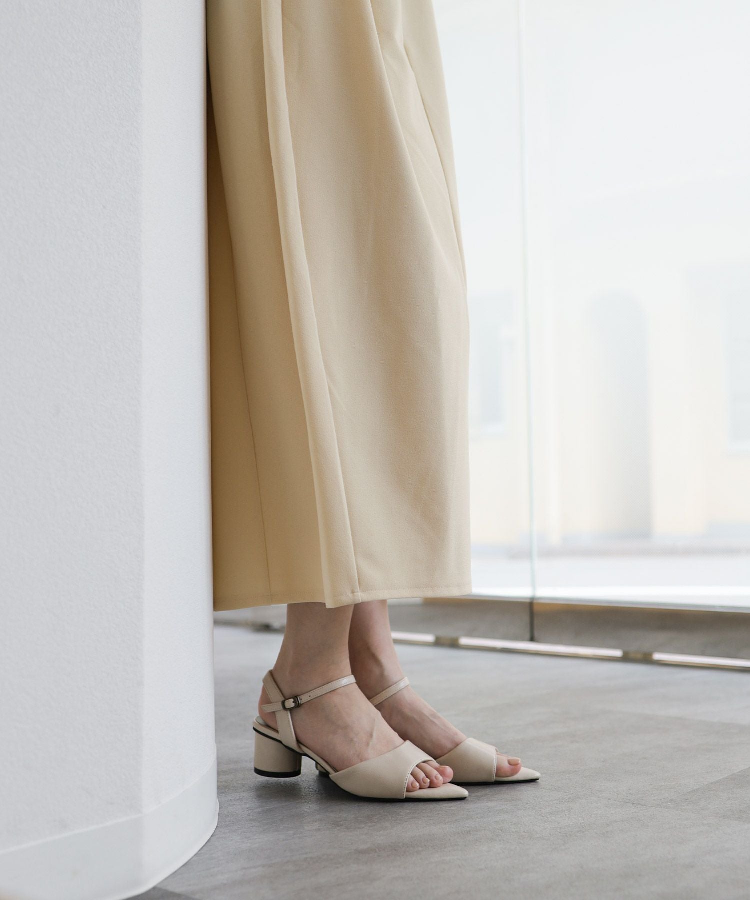 ポインテッドトゥストラップサンダル【公式ショップ・ZOZOTOWN限定販売アイテム】▲返品交換不可