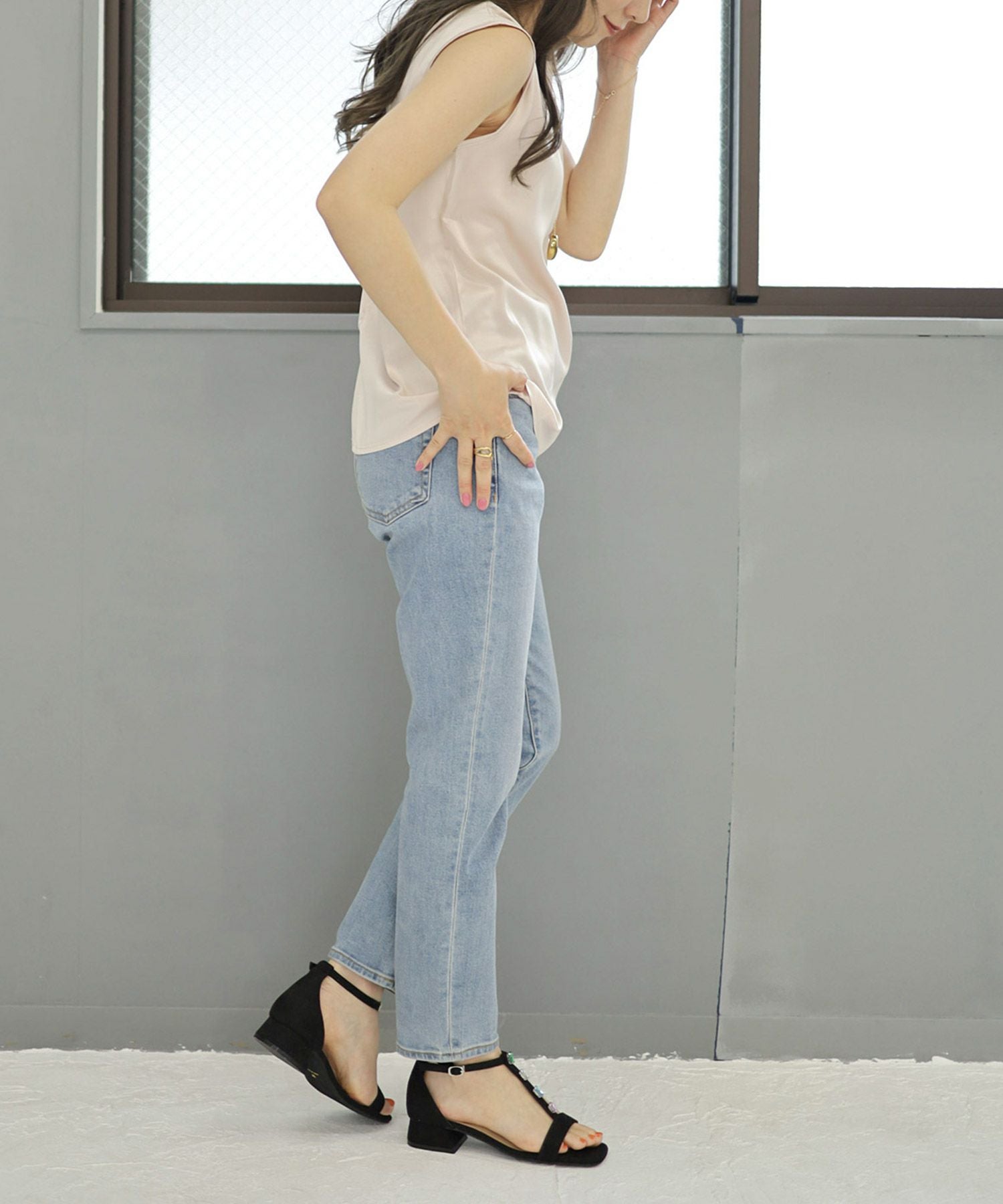 カラービジューTストラップローヒールサンダル▲返品交換不可