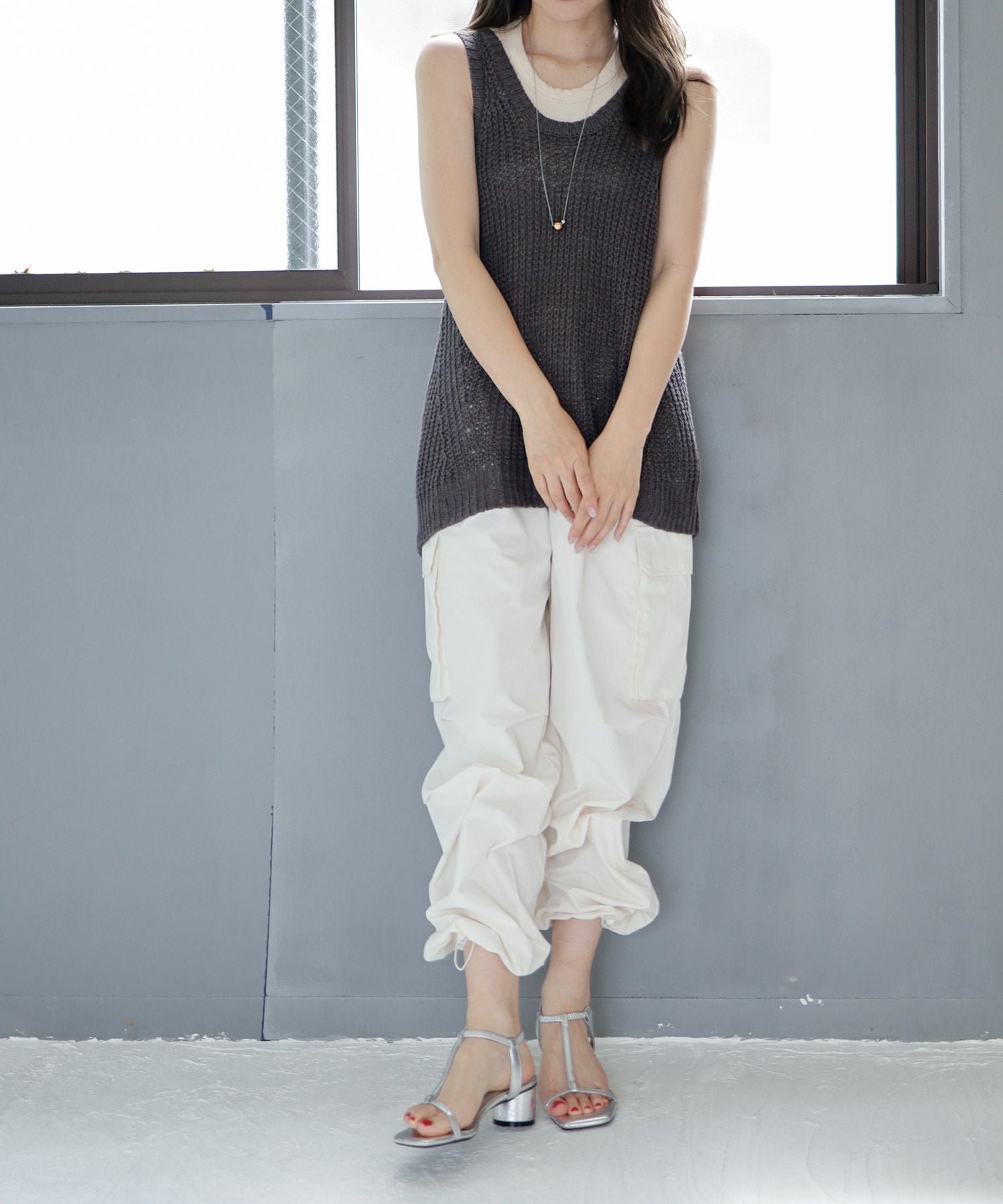 Tストラップサークルヒールサンダル