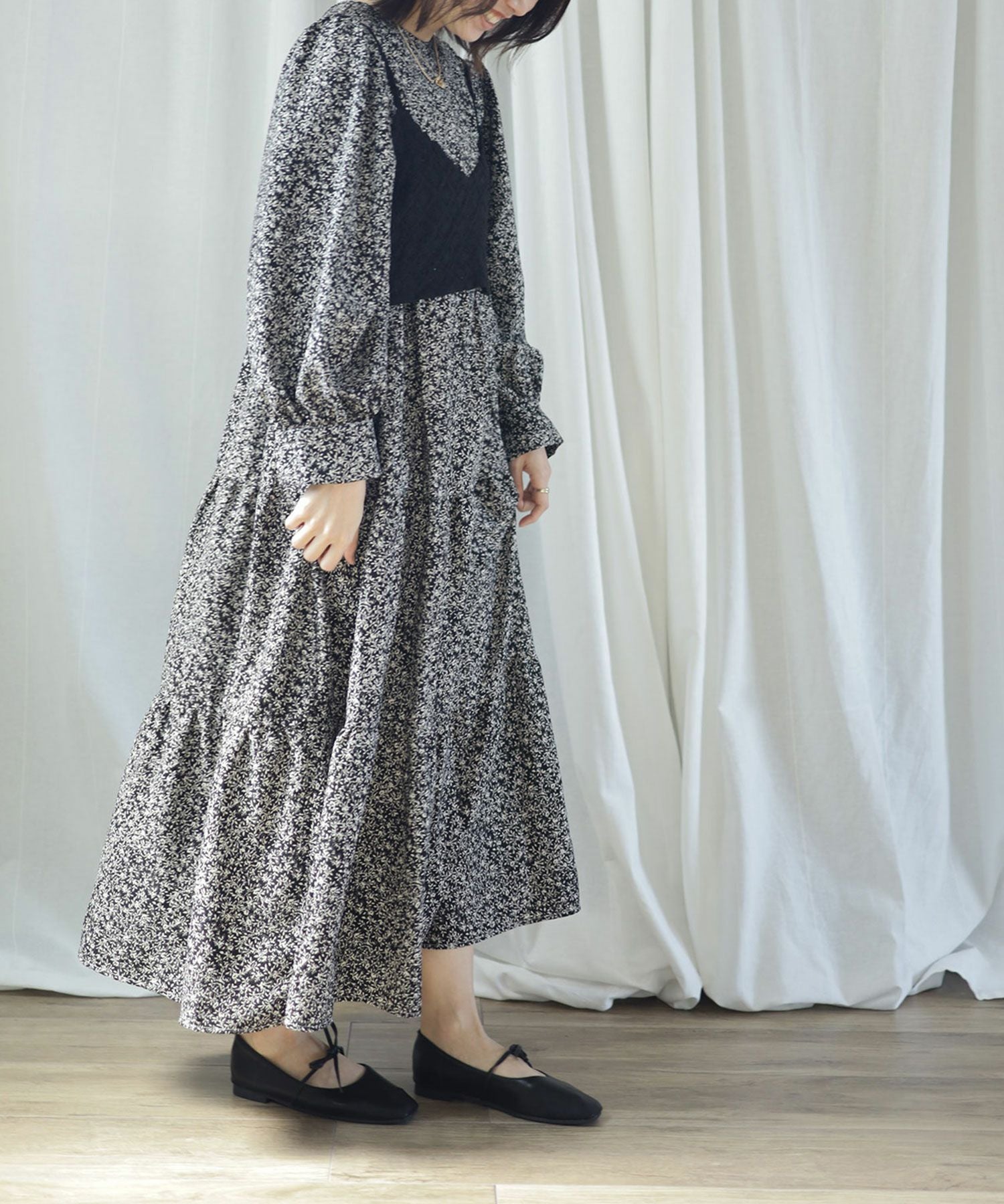 スクエアトゥレースアップバレエシューズ