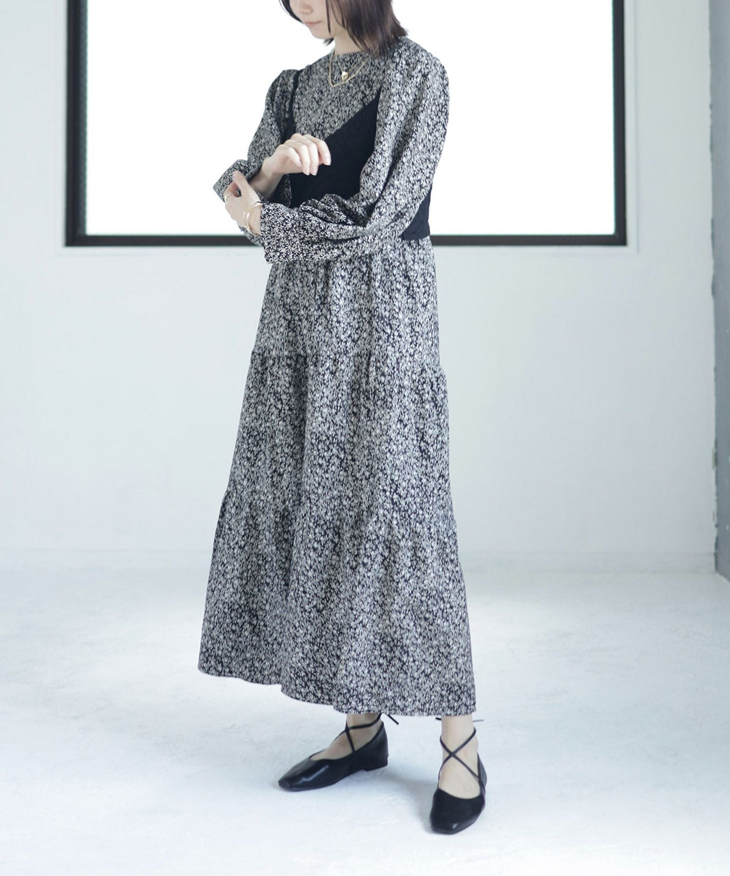 スクエアトゥレースアップバレエシューズ