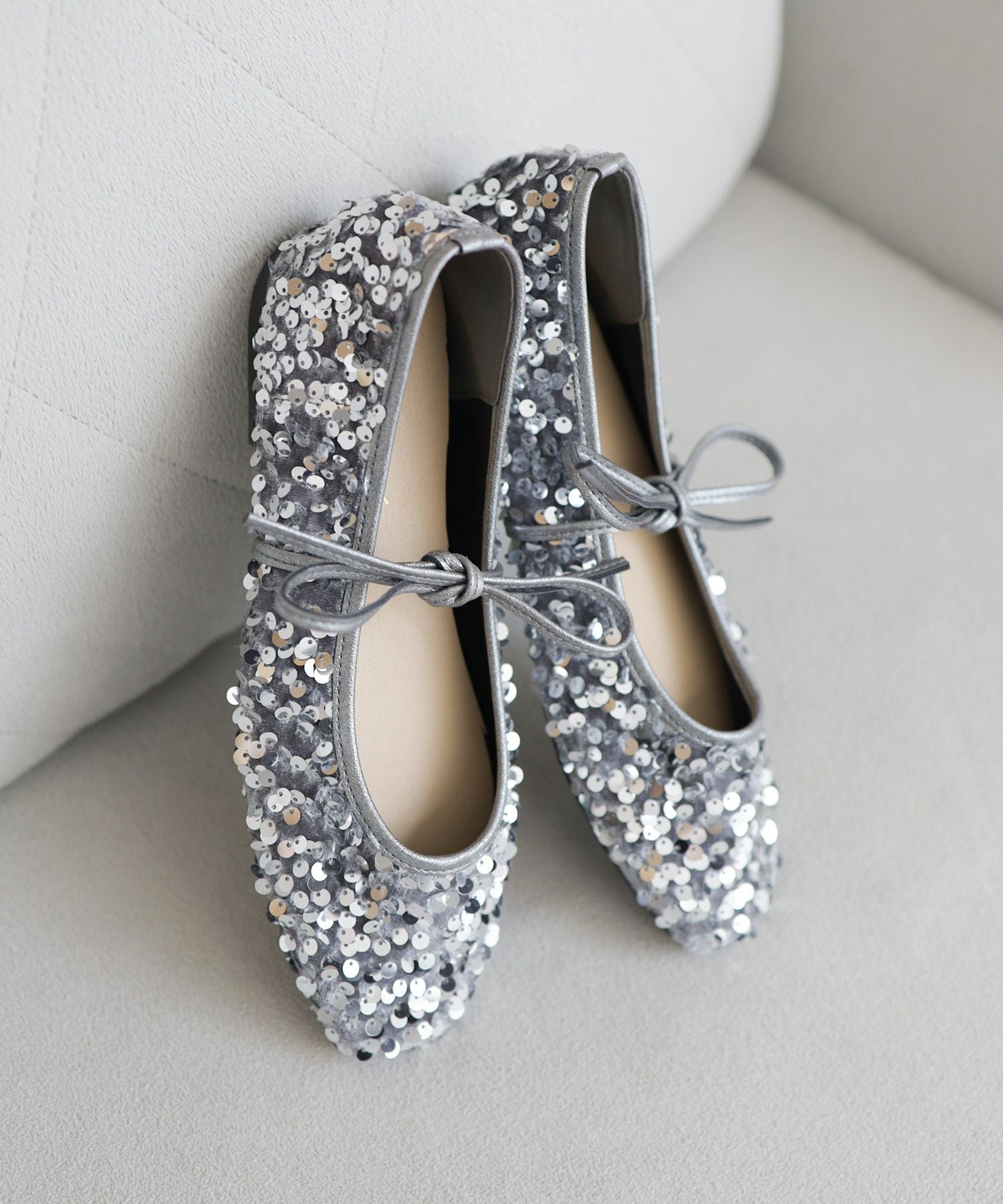 スクエアトゥレースアップバレエシューズ