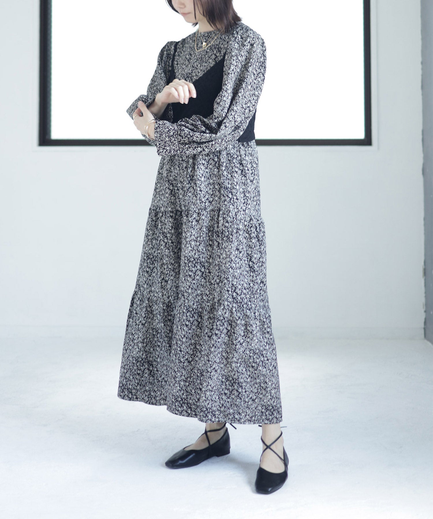 スクエアトゥレースアップバレエシューズ