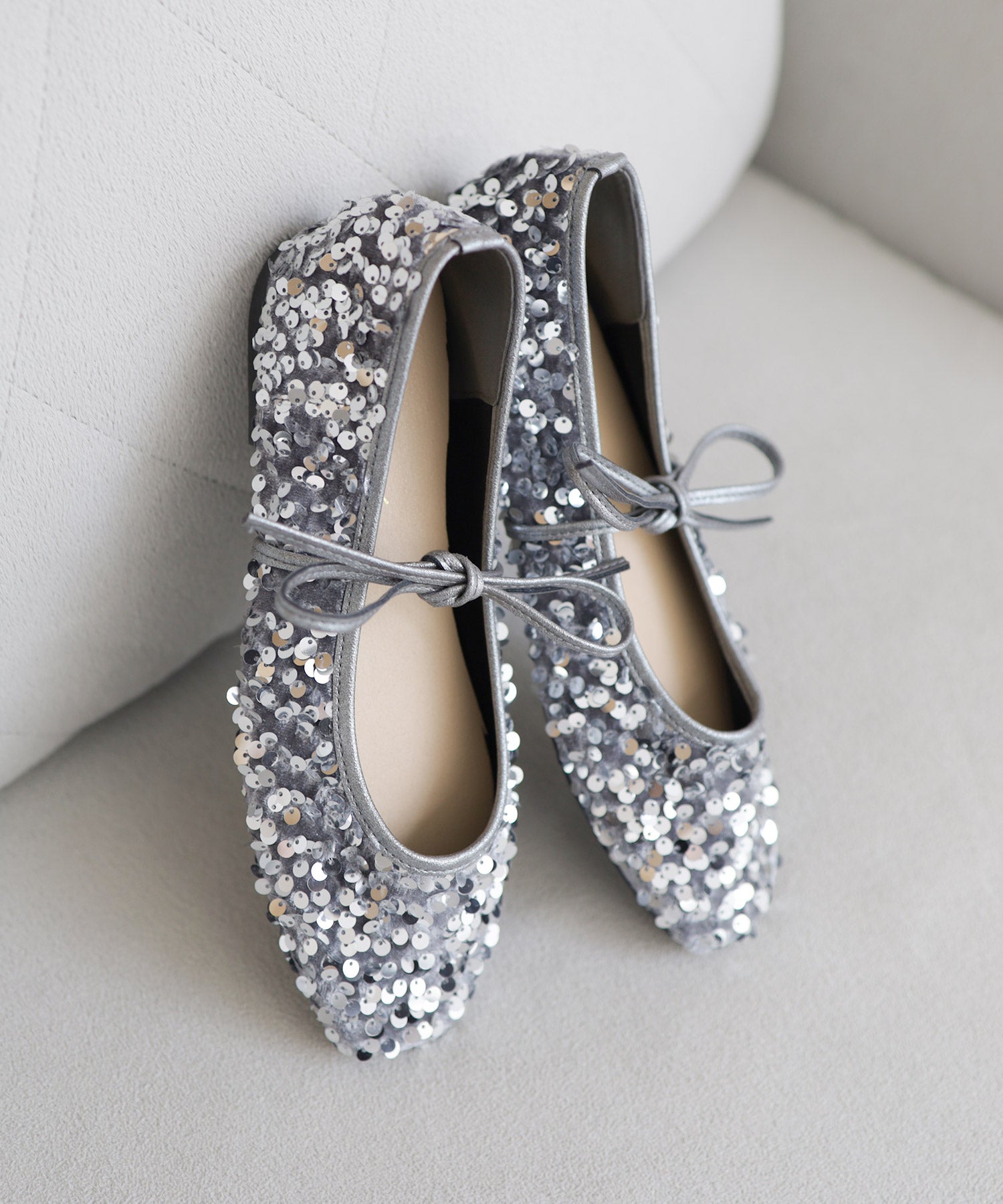 スクエアトゥレースアップバレエシューズ