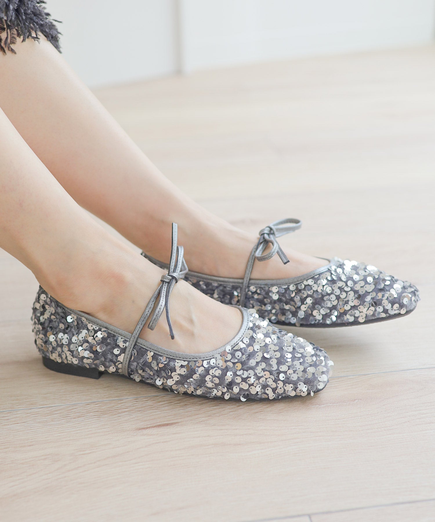 スクエアトゥレースアップバレエシューズ