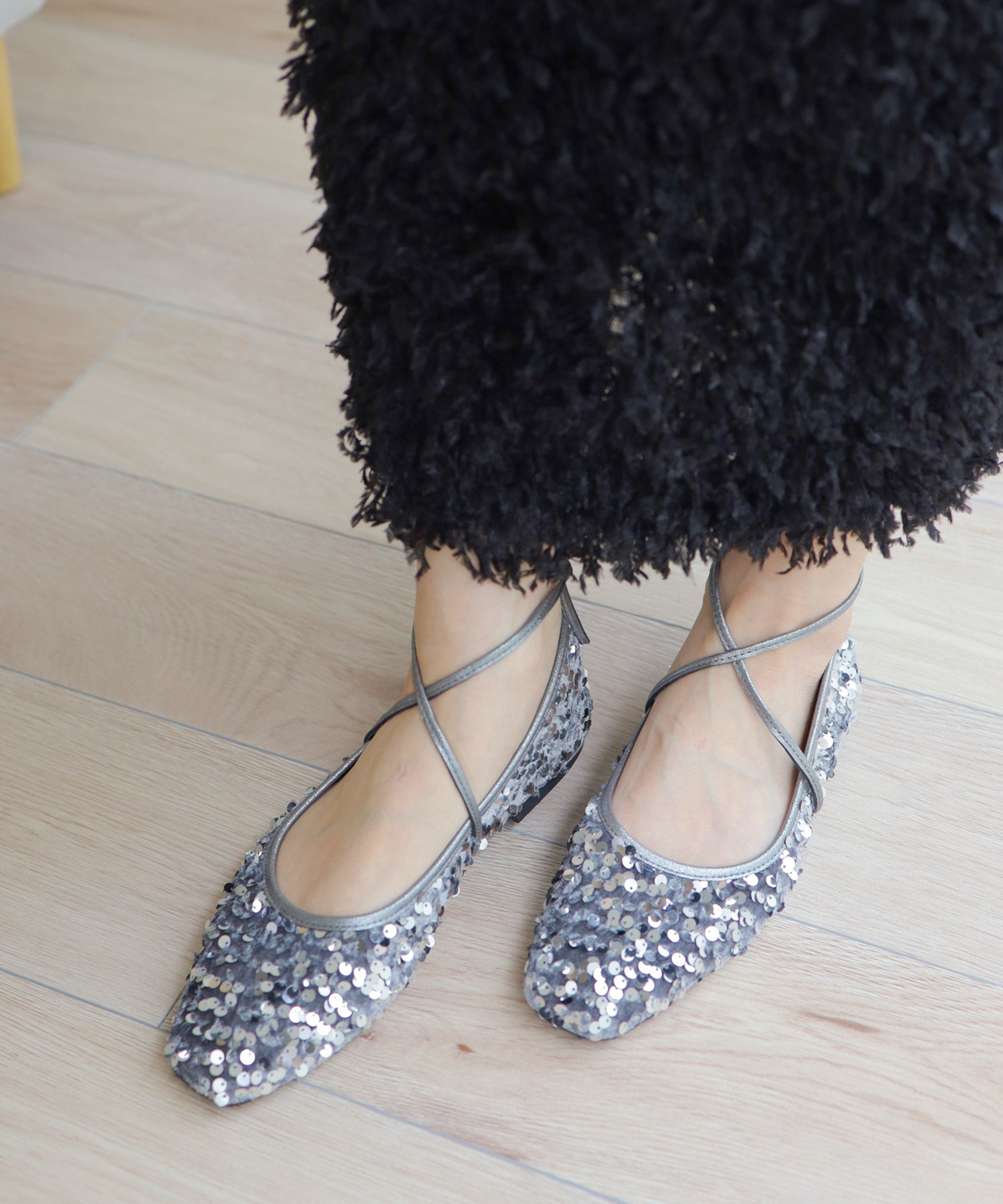 スクエアトゥレースアップバレエシューズ