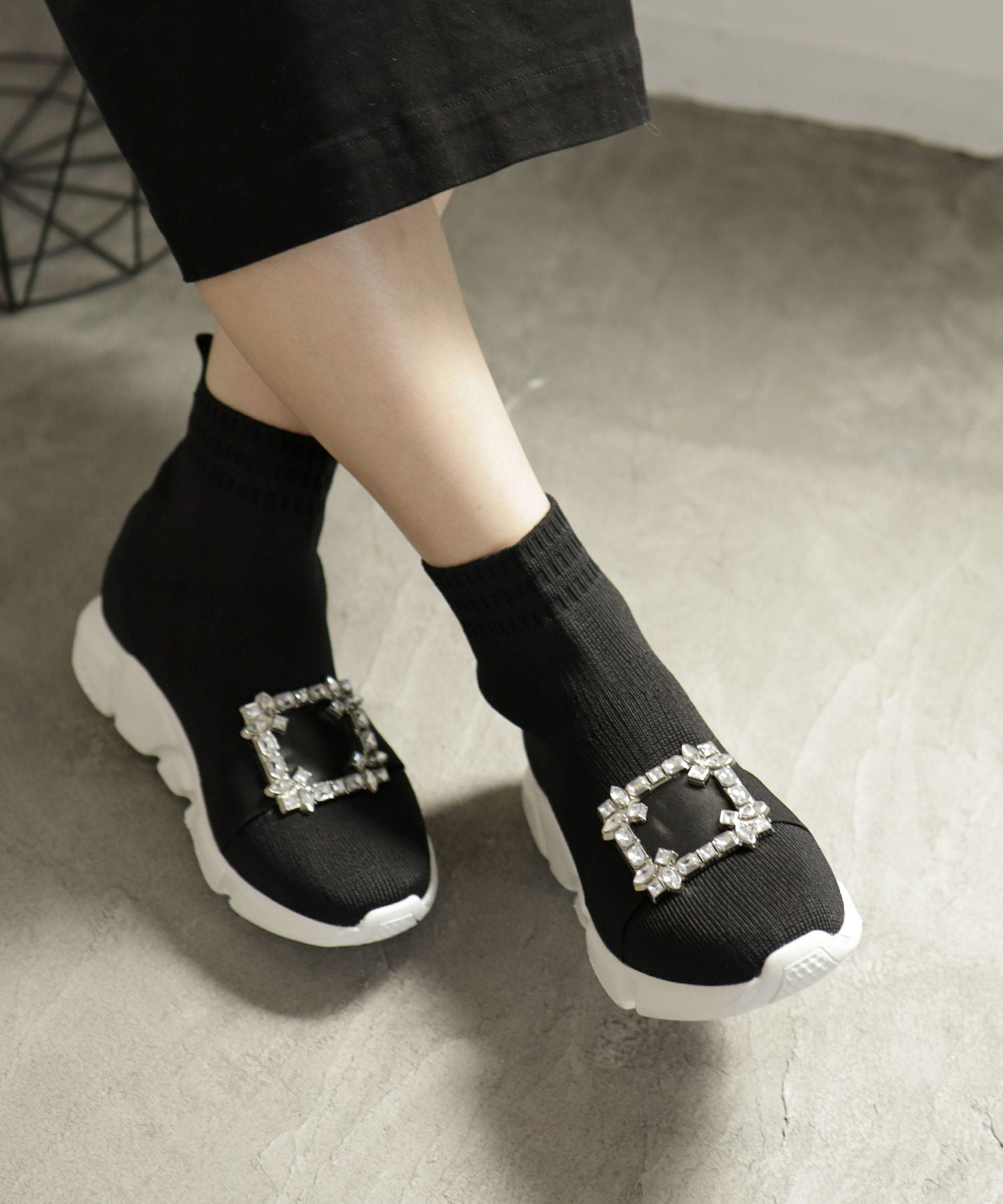 ビジュー付きスニーカー風ソックスブーツ△返品交換不可 | SESTO