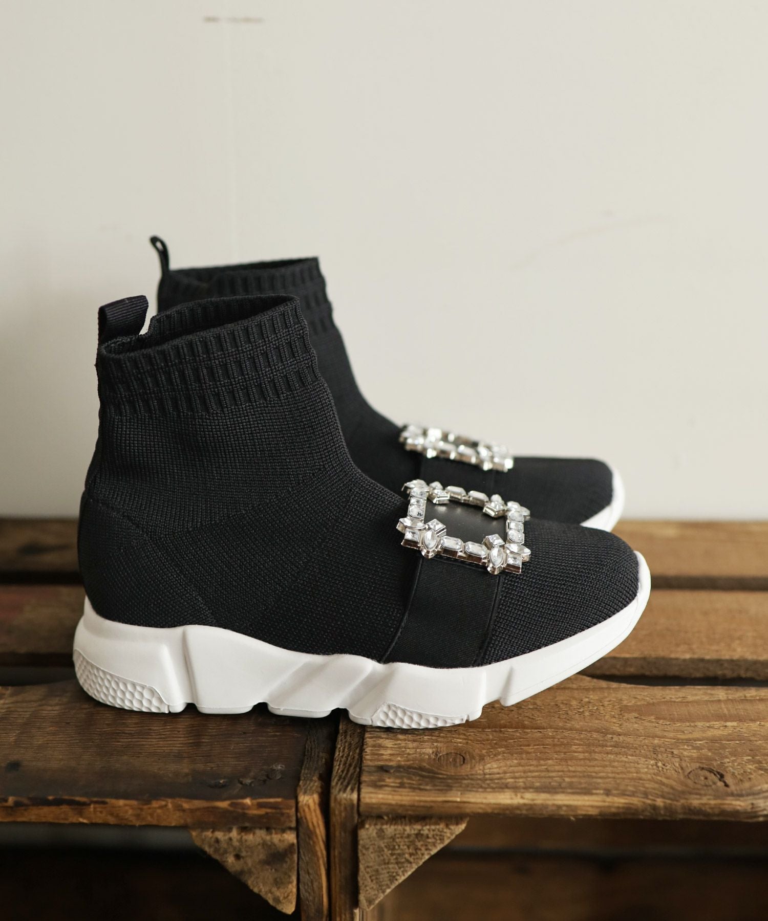 ビジュー付きスニーカー風ソックスブーツ△返品交換不可 | SESTO