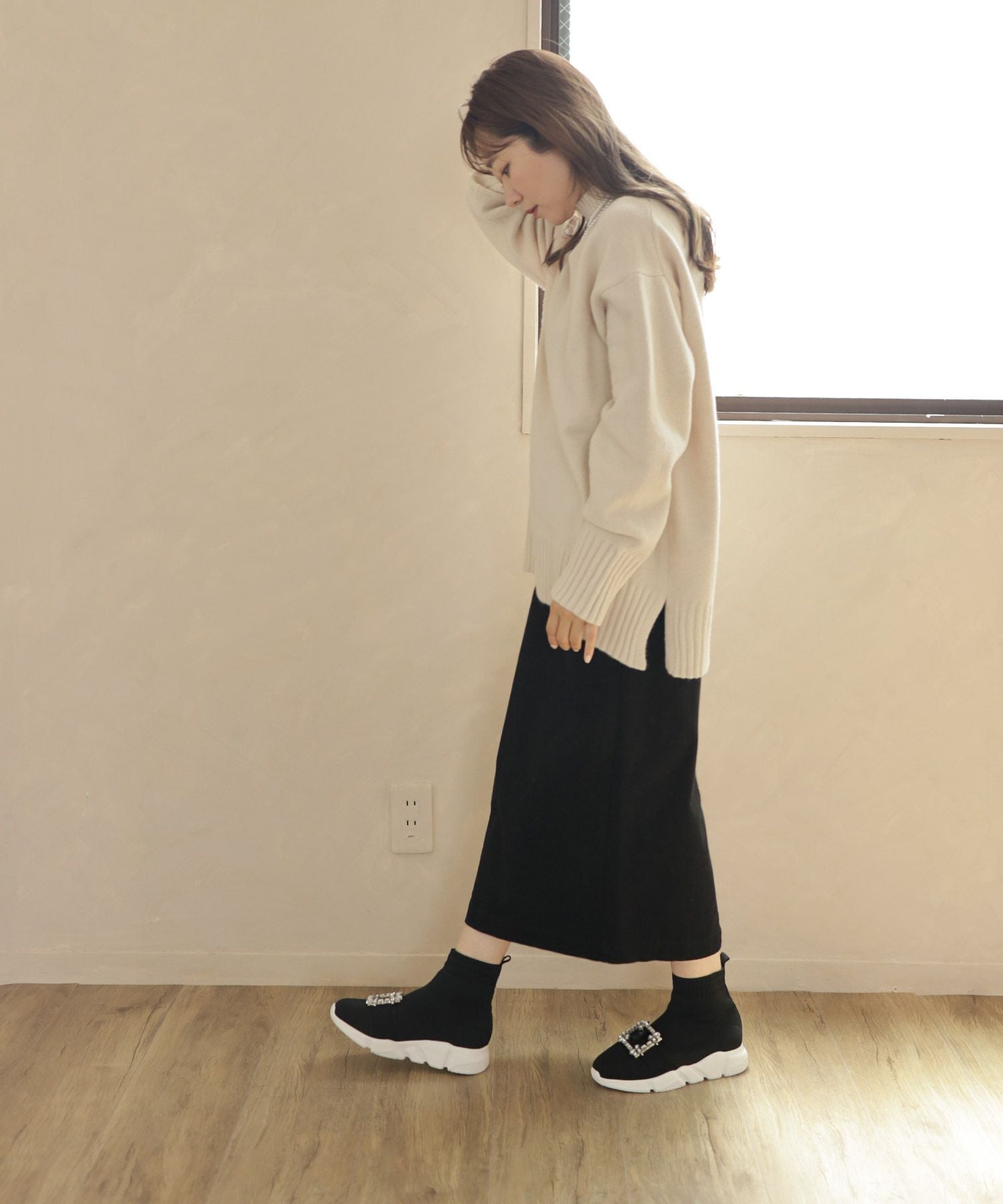 ビジュー付きスニーカー風ソックスブーツ▲返品交換不可