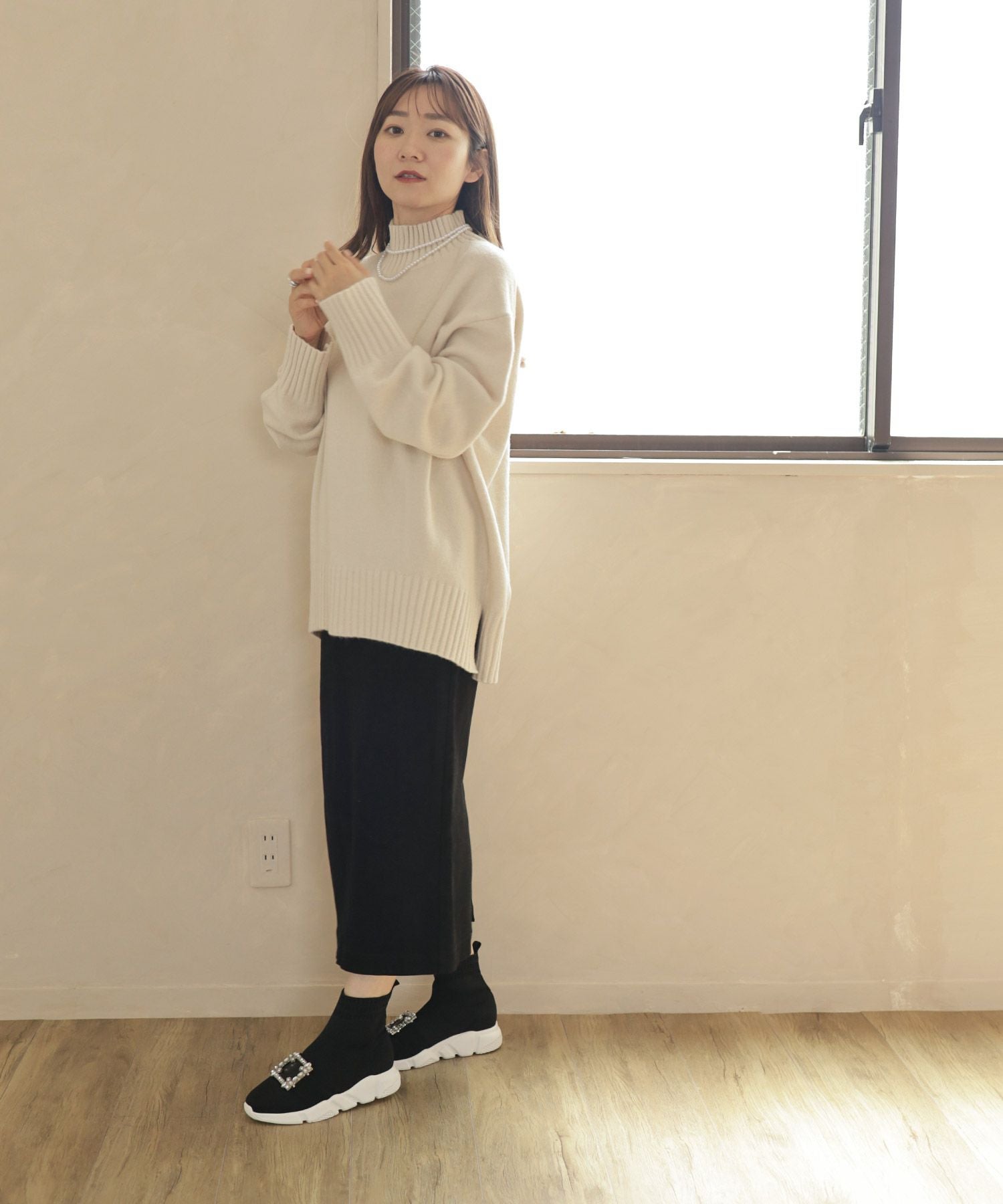 ビジュー付きスニーカー風ソックスブーツ▲返品交換不可