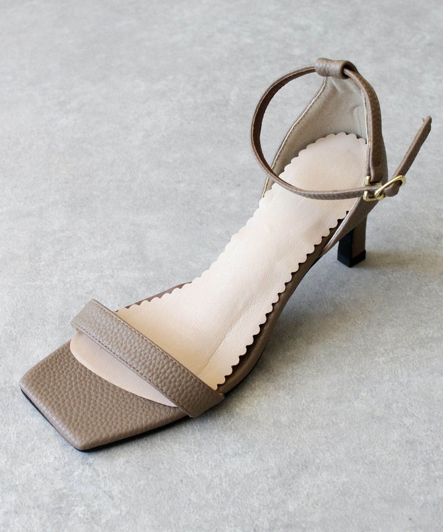 サンダル用クッションインソール【返品・交換不可】【6セットまでゆうパケット可】【公式ショップ限定販売アイテム】