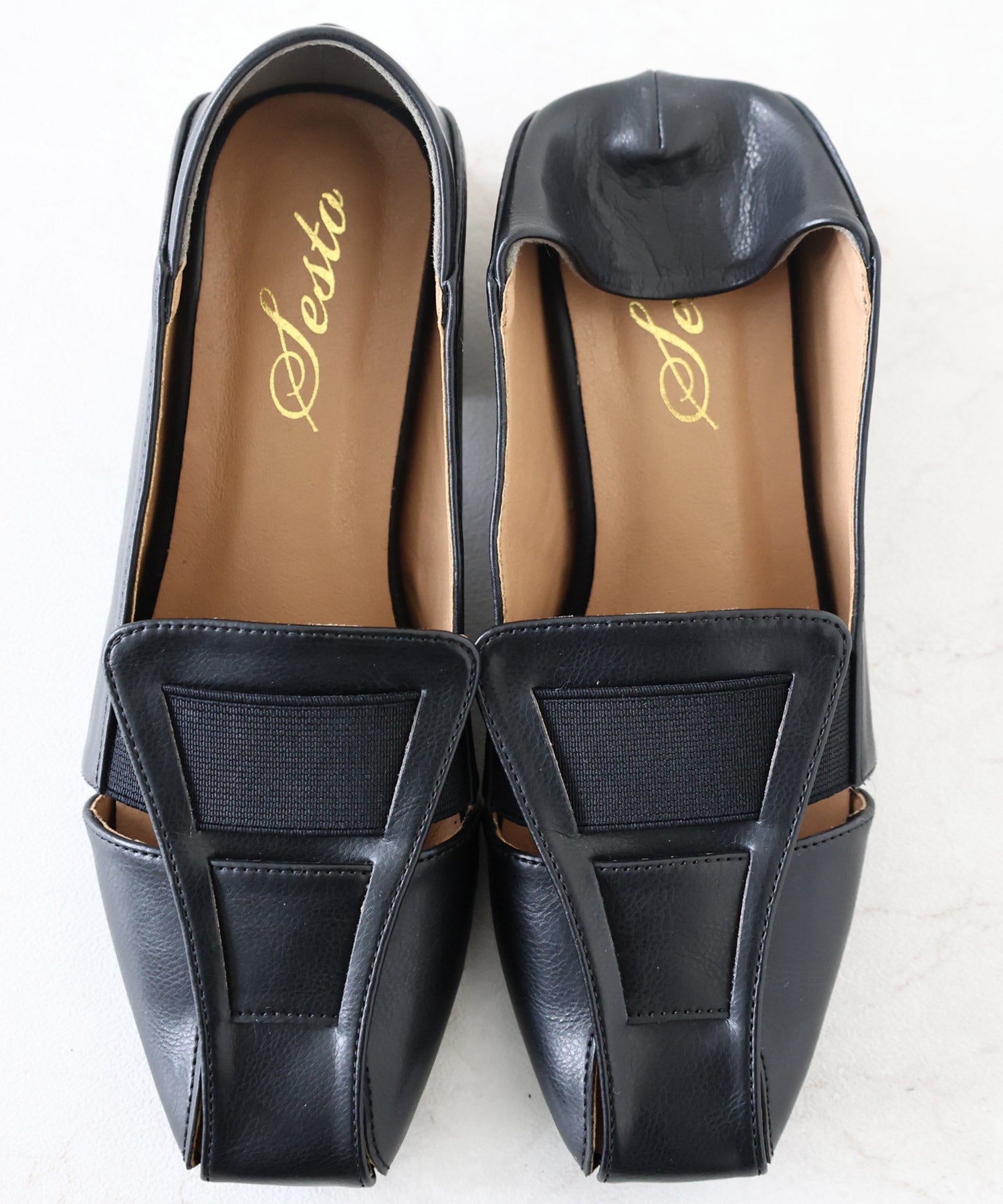 かかと滑り止めジェル付き＆スリッパにもなる2Way！幅がゴムで伸縮するフィットパンプス