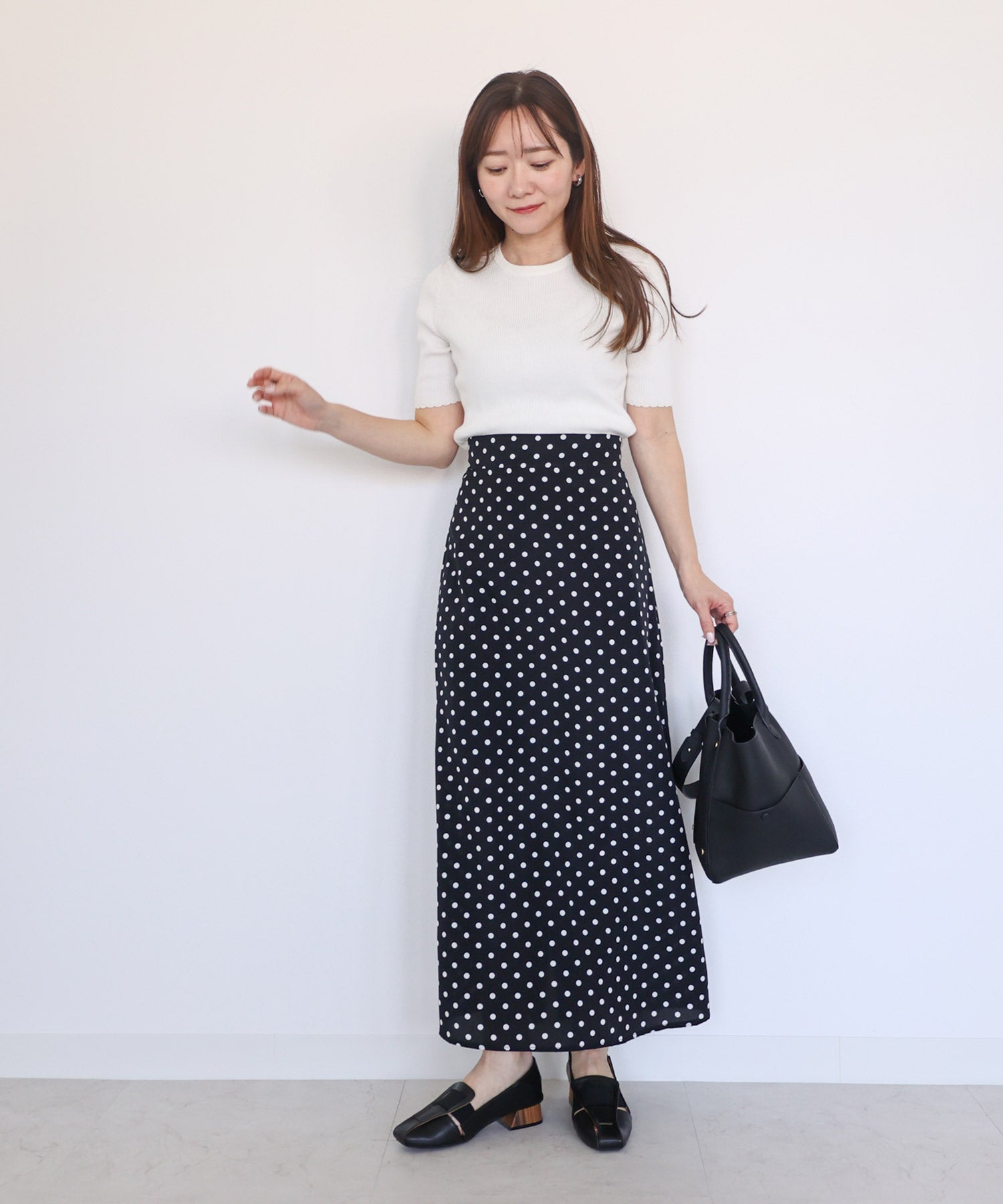 かかと滑り止めジェル付き＆スリッパにもなる2Way！幅がゴムで伸縮するフィットパンプス