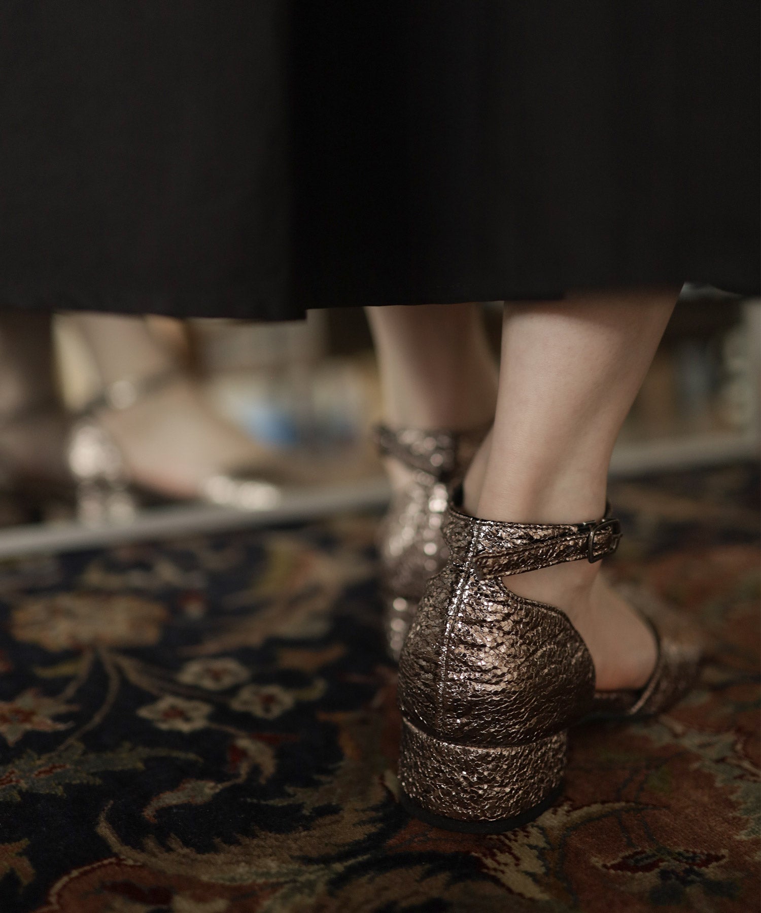 ローヒールタビストラップパンプス△返品不可 | SESTO(セスト