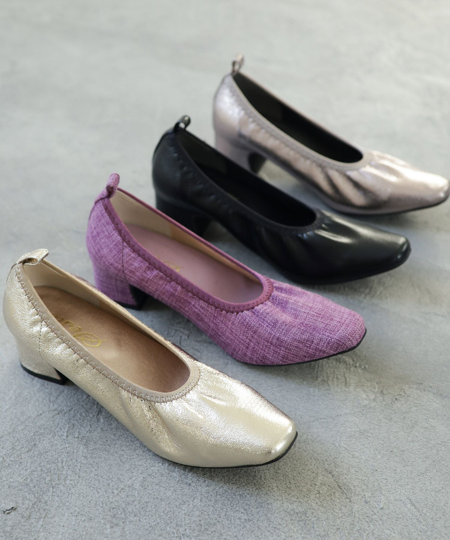 履き口ゴムの柔らか素材スクエアトゥパンプス▲返品交換不可