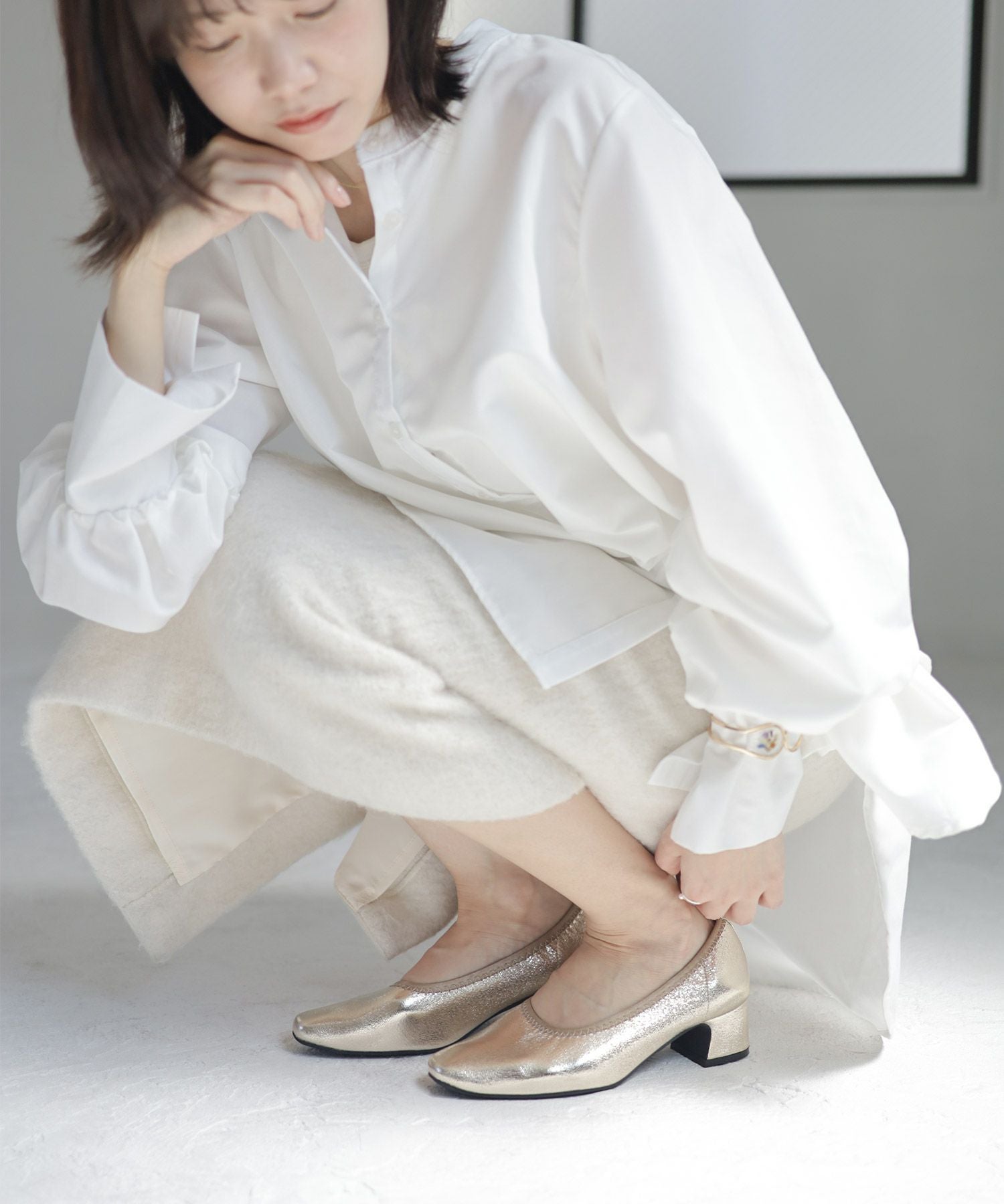 履き口ゴムの柔らか素材スクエアトゥパンプス▲返品交換不可