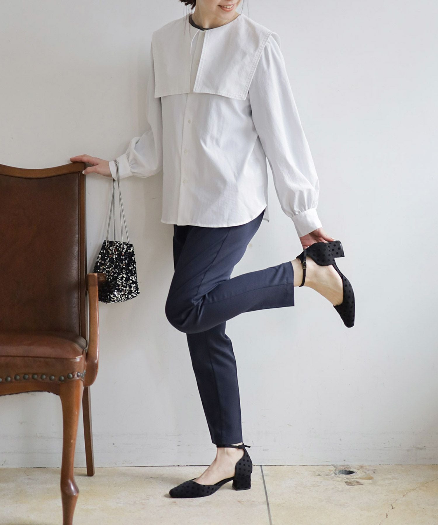 スクエアトゥメリージェーンストラップパンプス