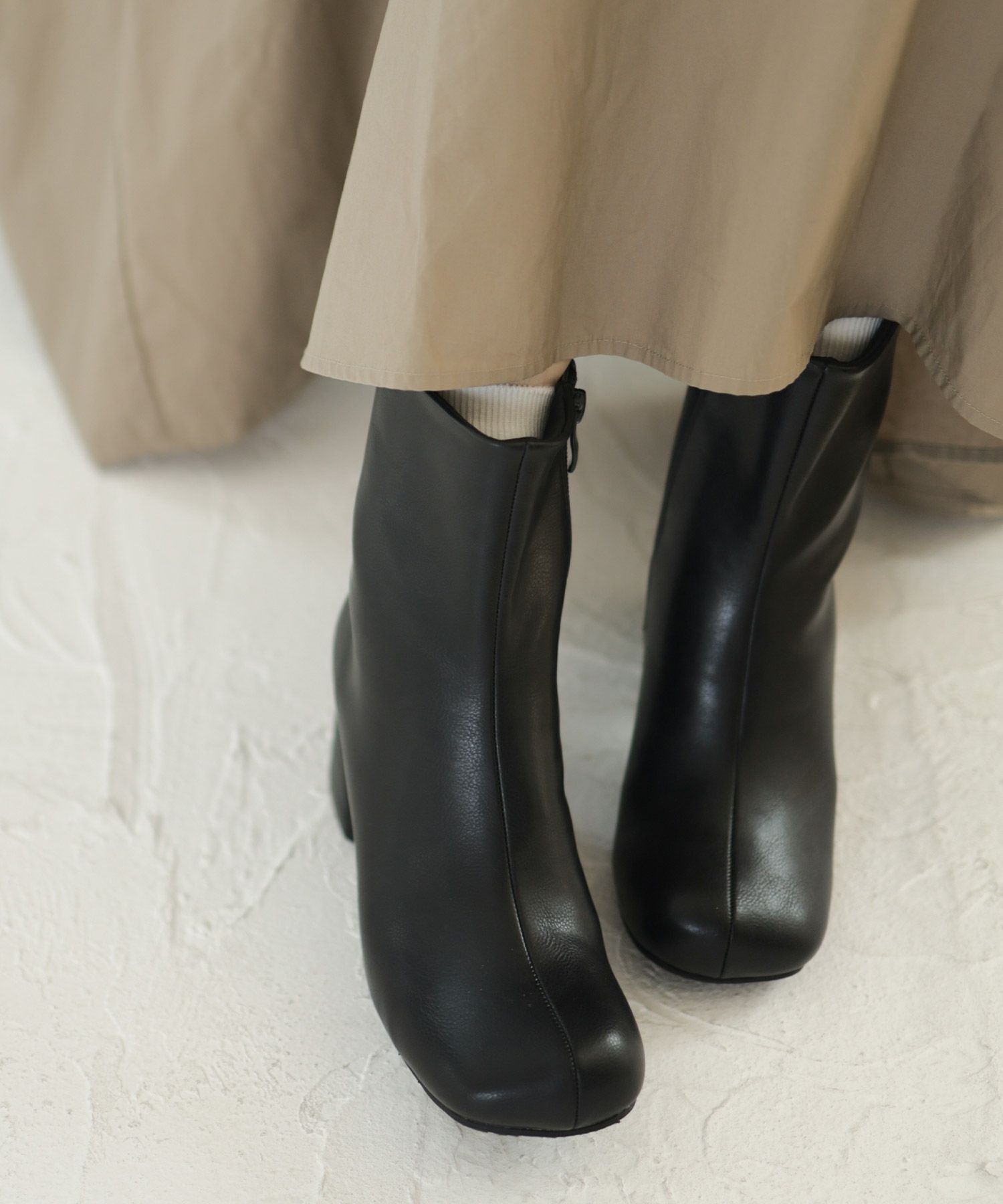 ぷっくりオブリークトゥショートブーツ▲返品交換不可