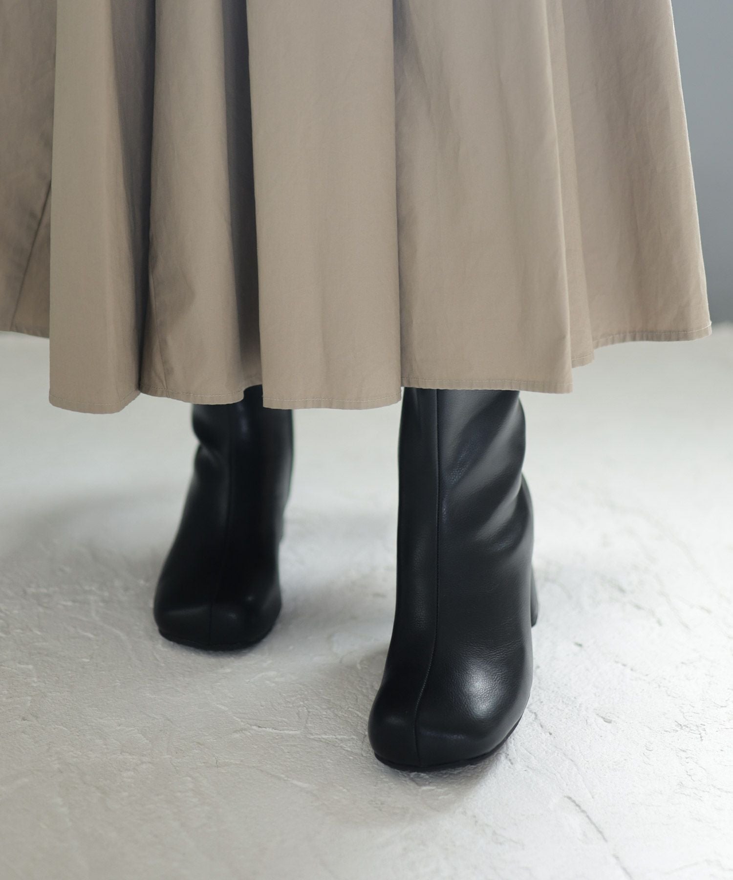 ぷっくりオブリークトゥショートブーツ▲返品交換不可