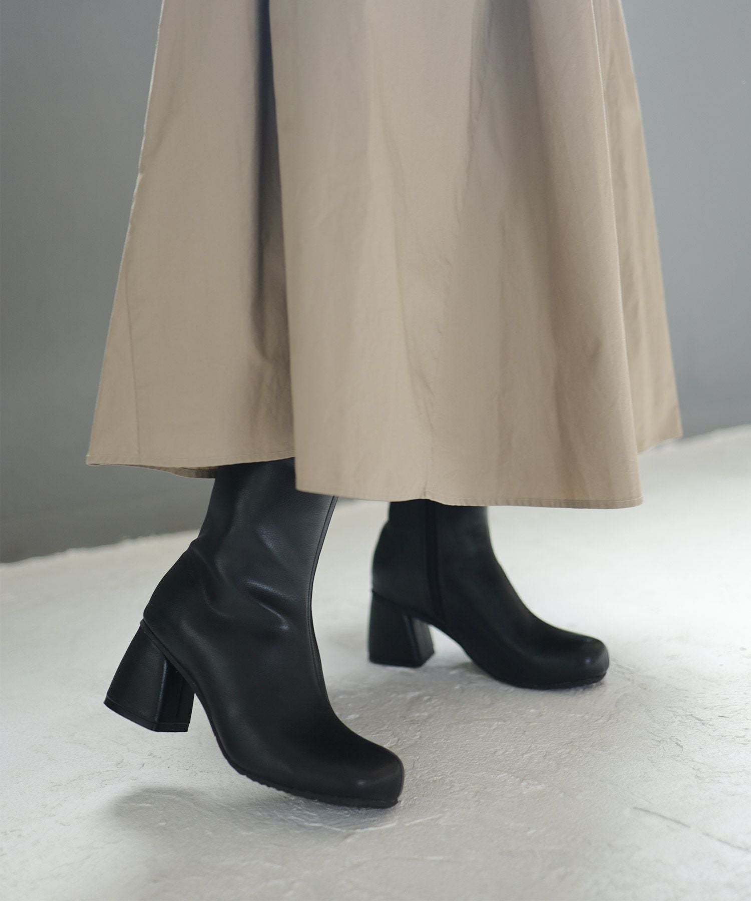 ぷっくりオブリークトゥショートブーツ▲返品交換不可