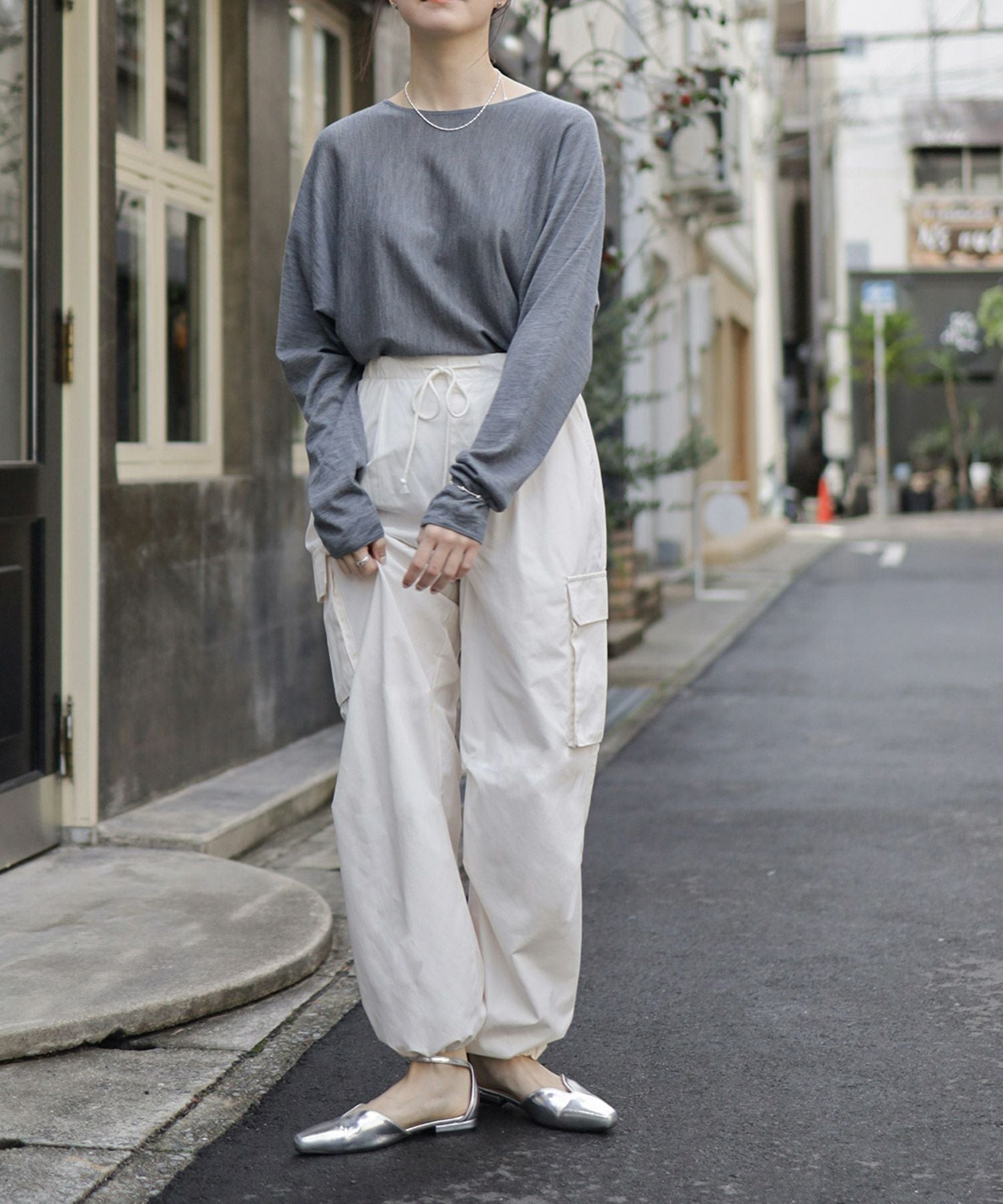 Uカットローヒールストラップパンプス▲返品不可