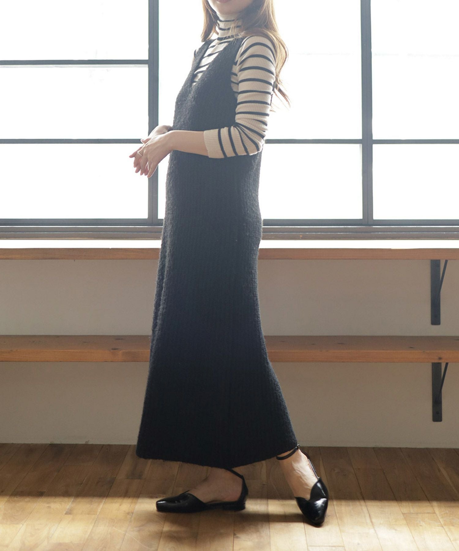 Uカットローヒールストラップパンプス▲返品不可