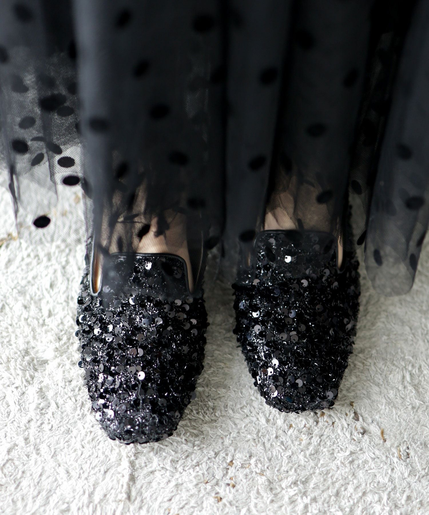 きらめくローヒールローファーパンプス▲返品不可