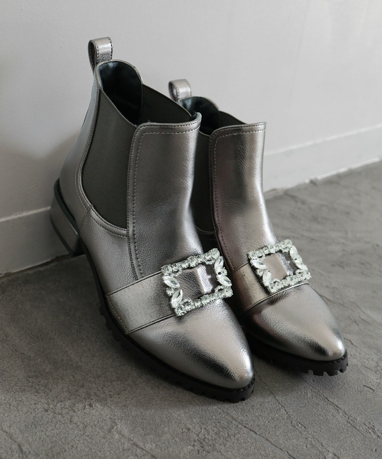 ビジュー付きサイドゴアショートブーツ▲返品交換不可