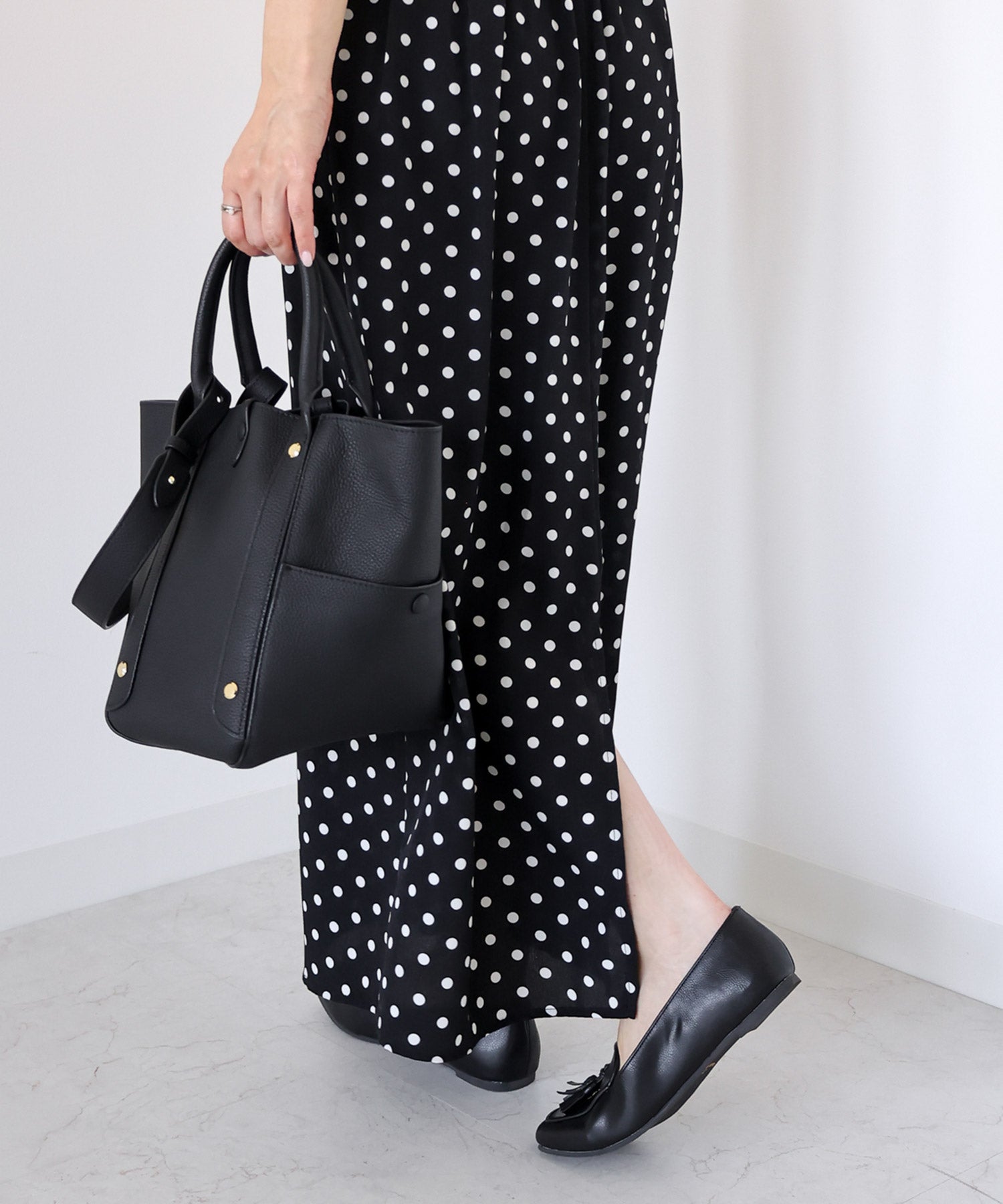 タッセル付きフラットローファーパンプス 一部4月上旬入荷予定