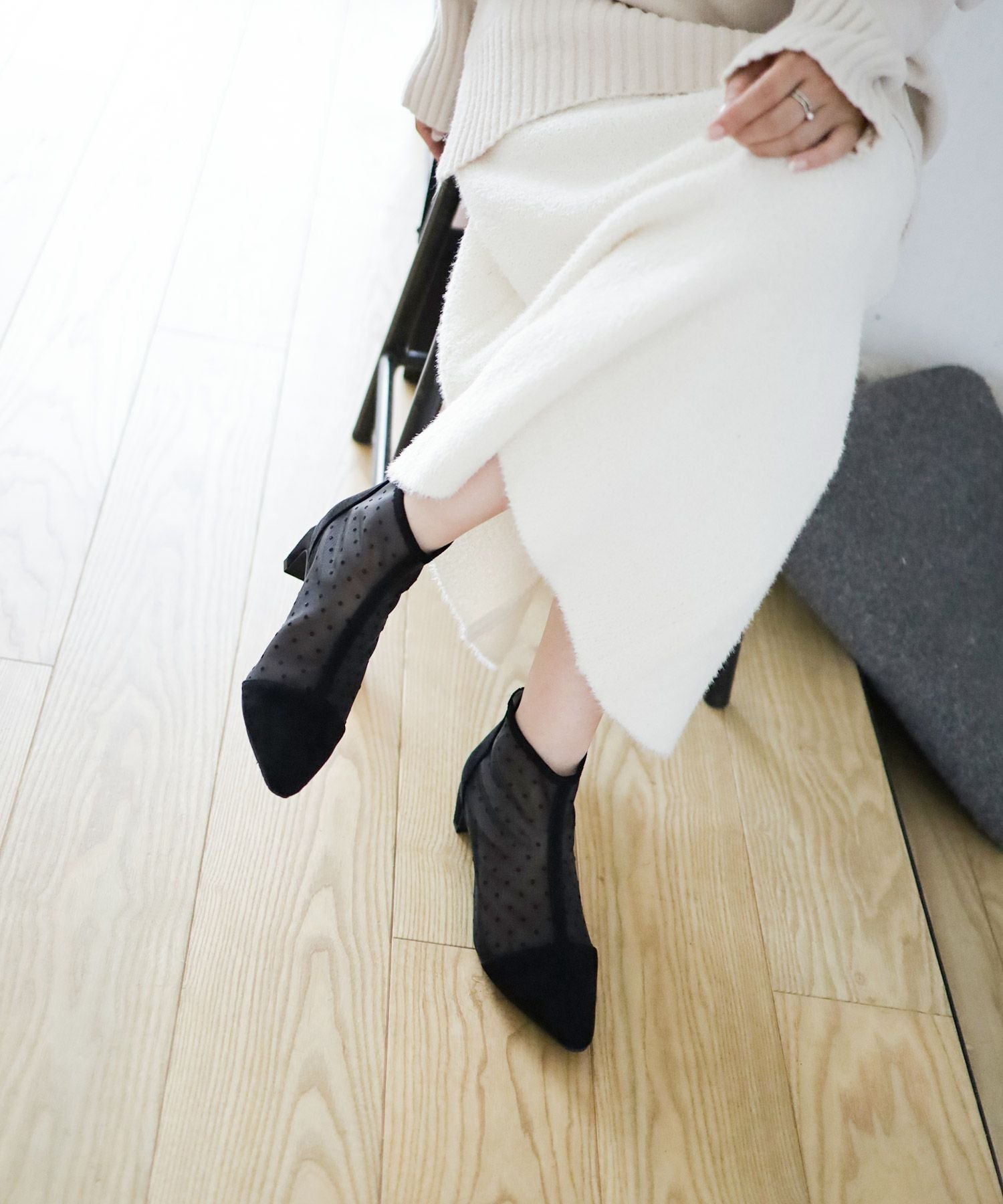 ドットチュールショートブーツ