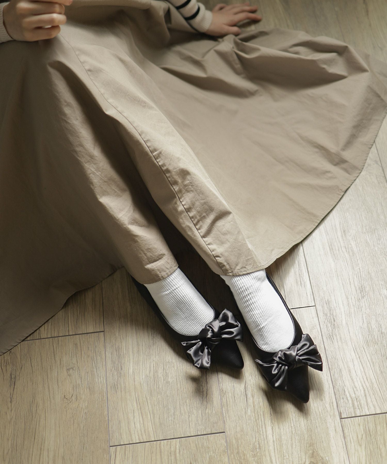 ポインテッドトゥリボンフラットパンプス ▲返品不可