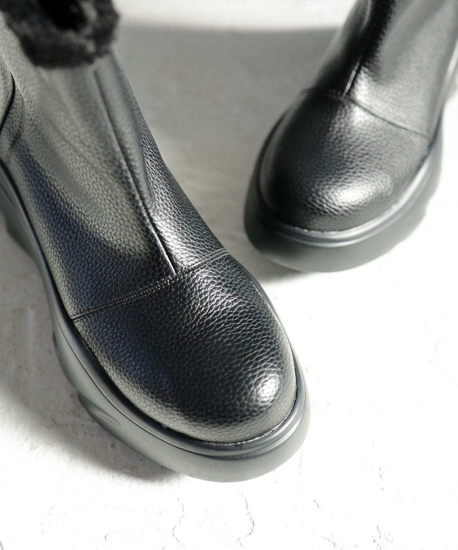 インナーファーの厚底ムートンスニーカーブーツ▲返品不可