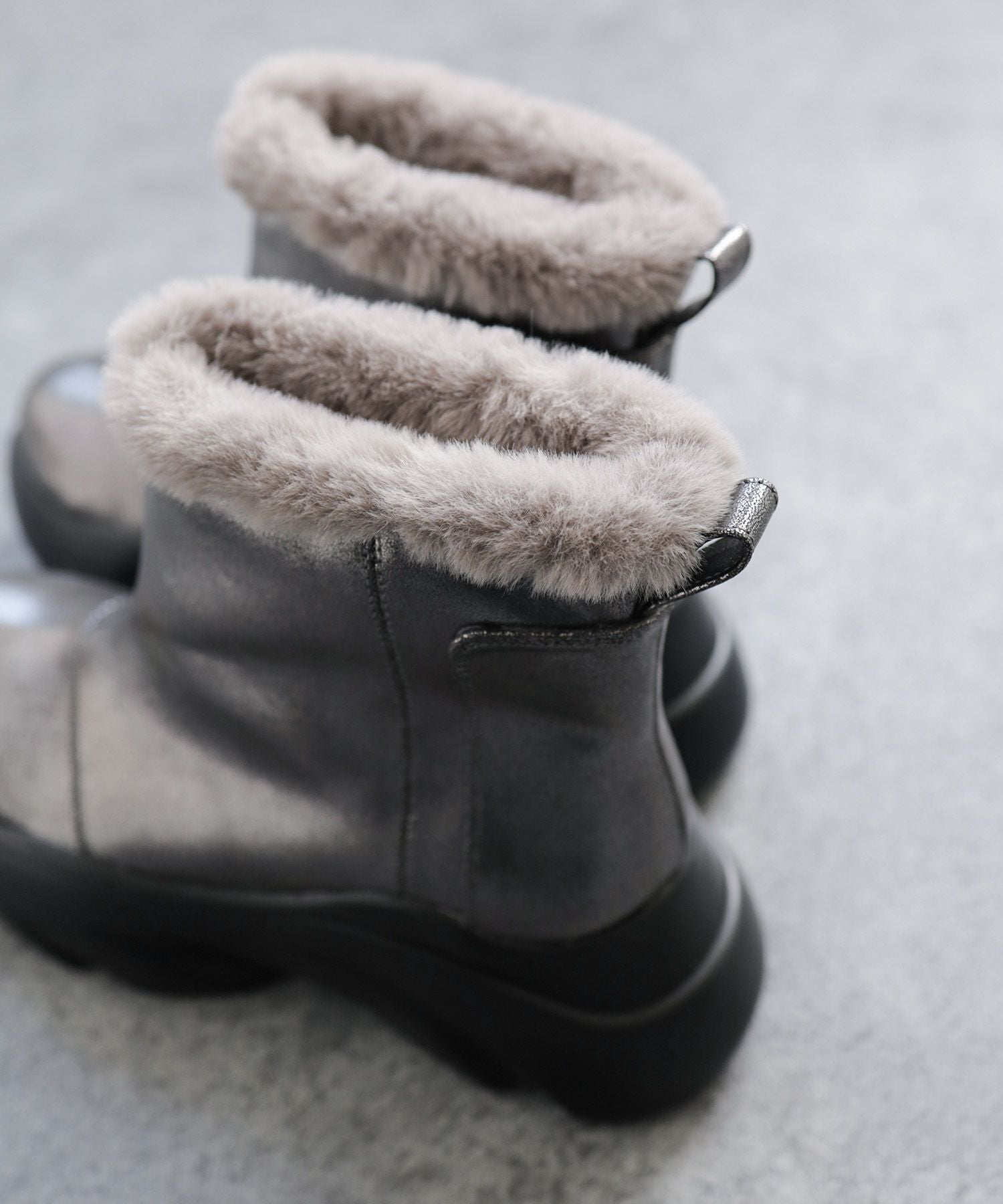 インナーファーの厚底ムートンスニーカーブーツ▲返品不可