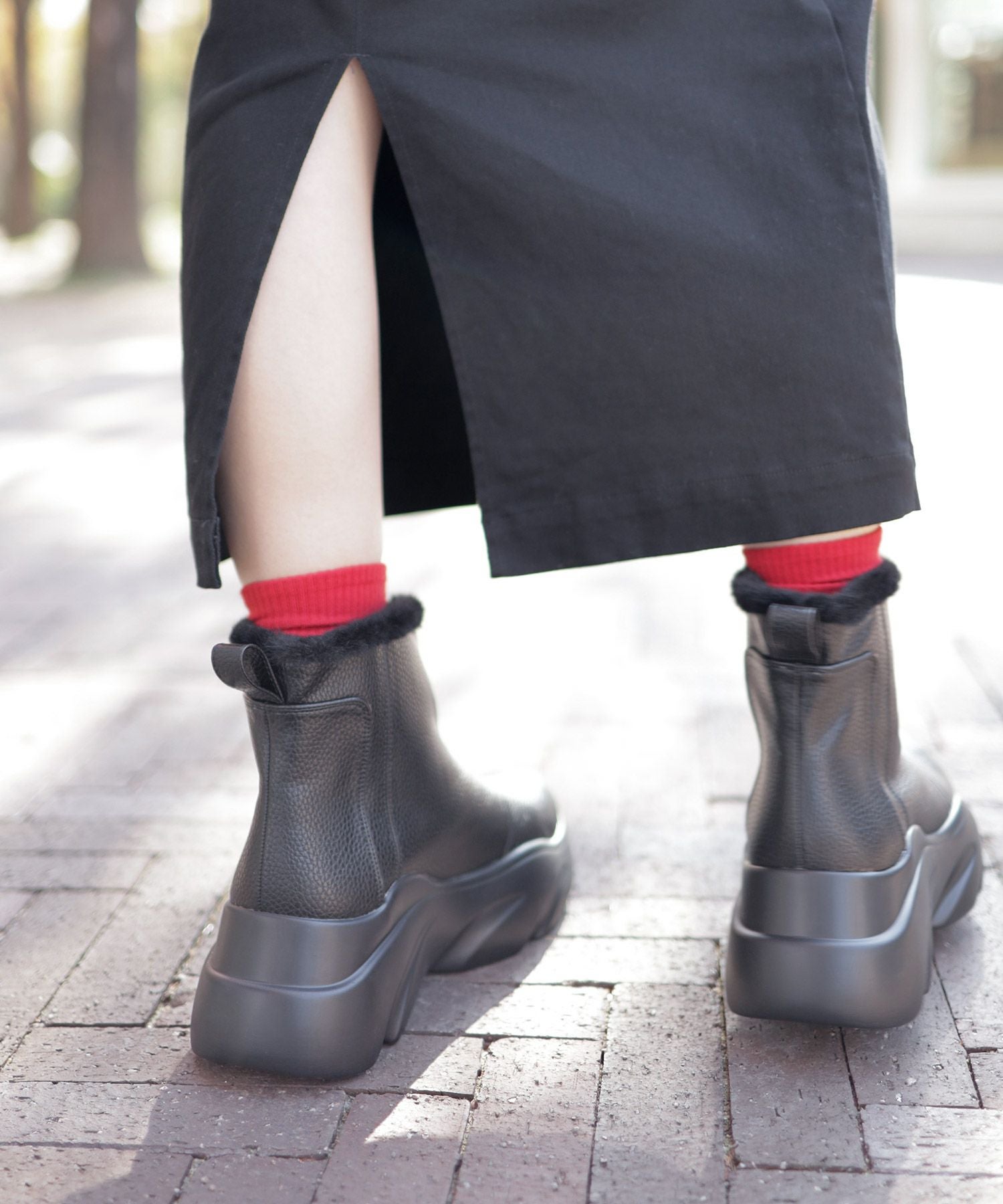 インナーファーの厚底ムートンスニーカーブーツ▲返品不可