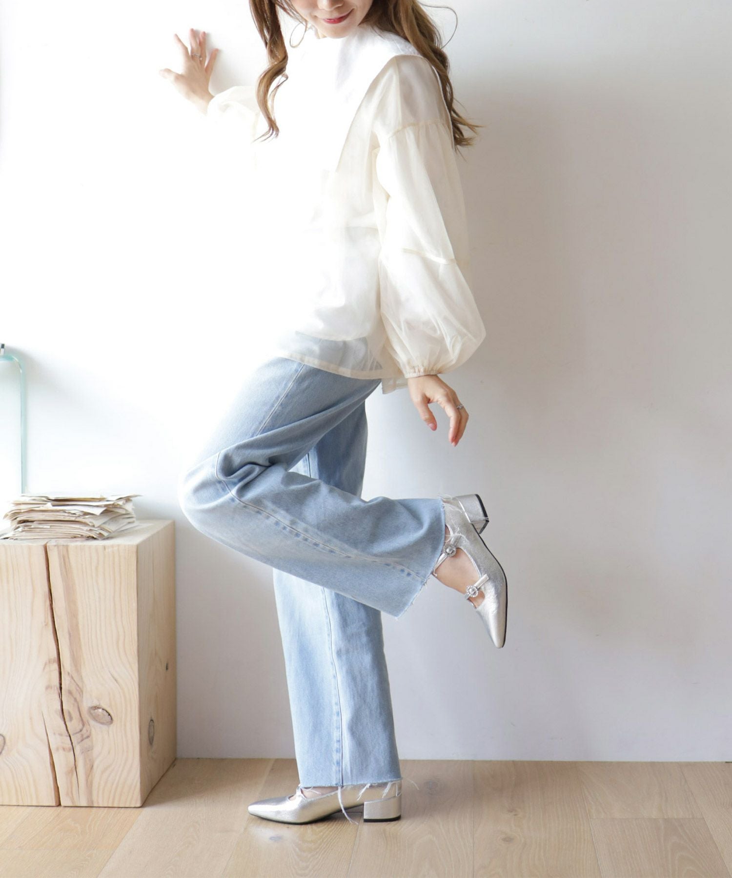 ビジューバックルダブルストラップポインテッドトゥローヒールパンプス▲返品交換不可