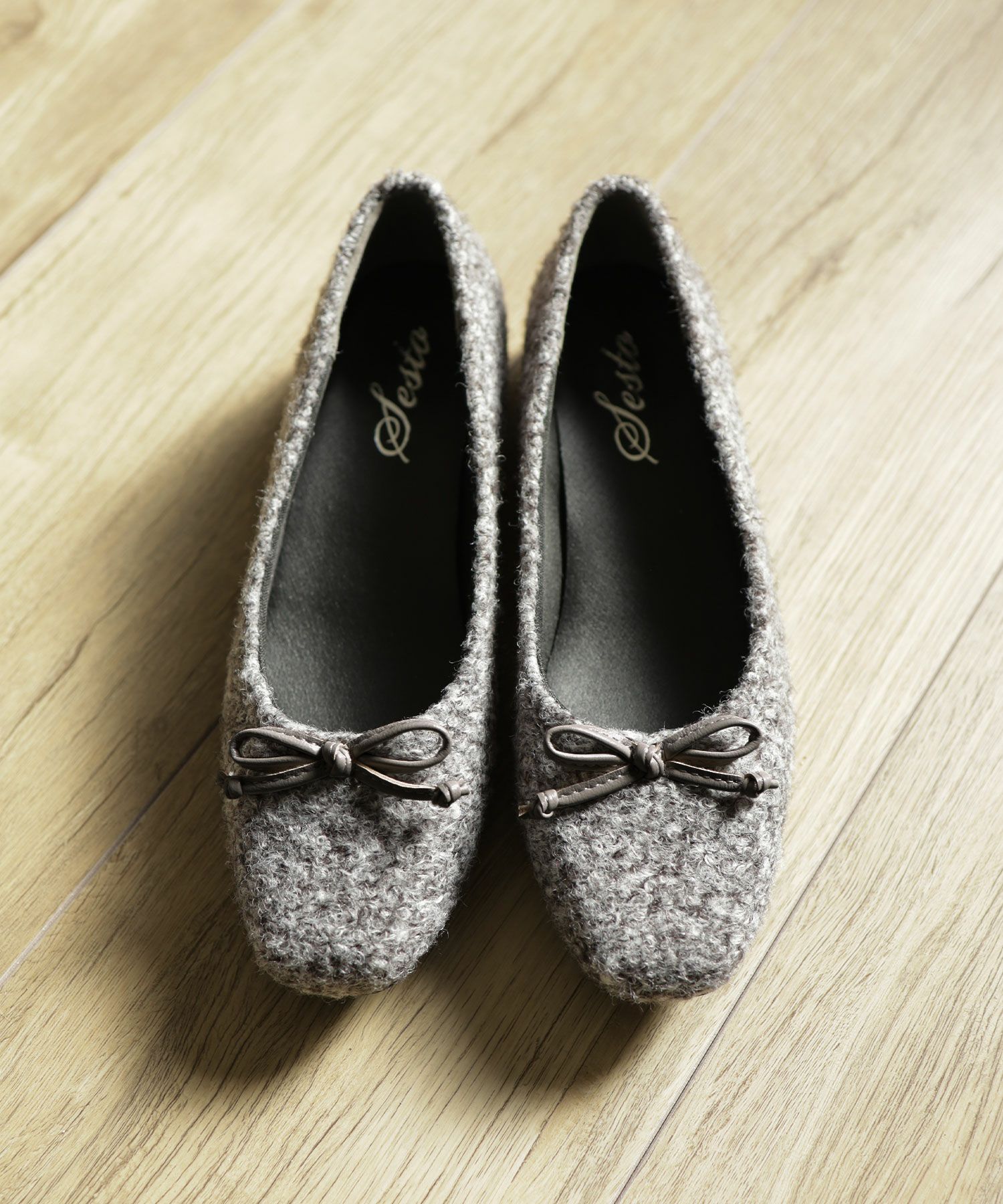 カーリーボアのローヒールリボンパンプス▲返品不可