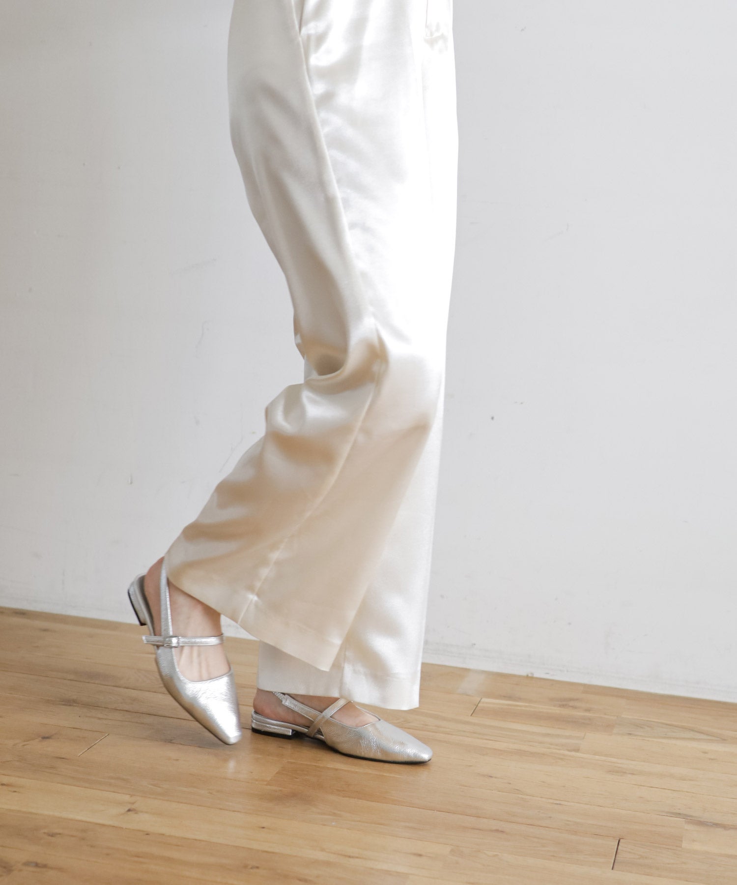 スクエアトゥバックストラップメリージェーンパンプス▲返品不可