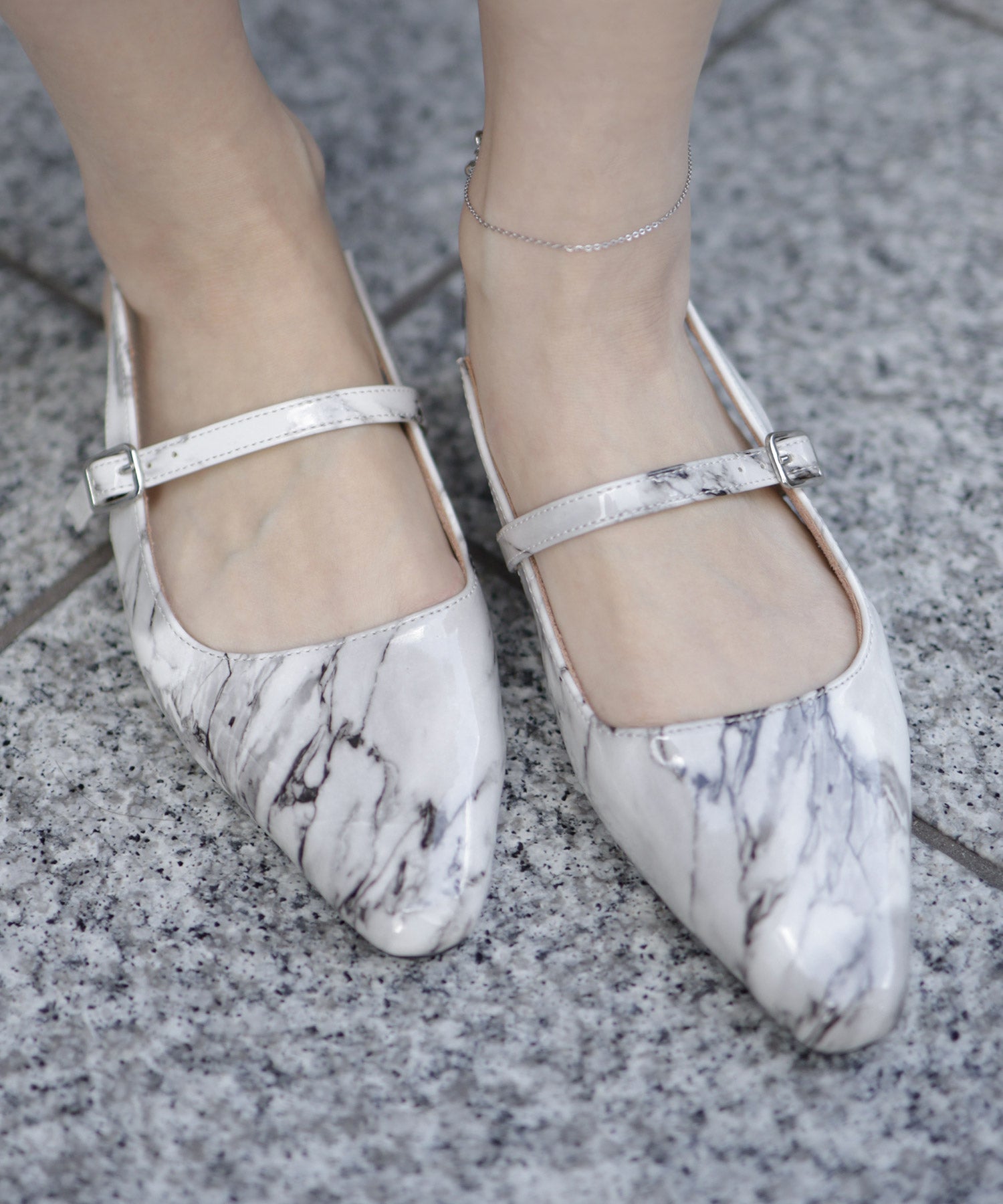 スクエアトゥバックストラップメリージェーンパンプス▲返品不可