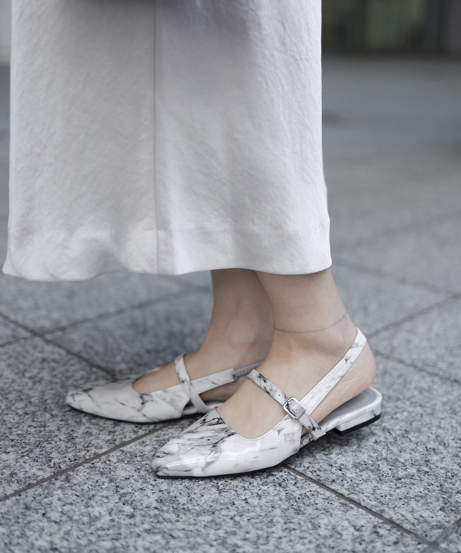 スクエアトゥバックストラップメリージェーンパンプス▲返品不可