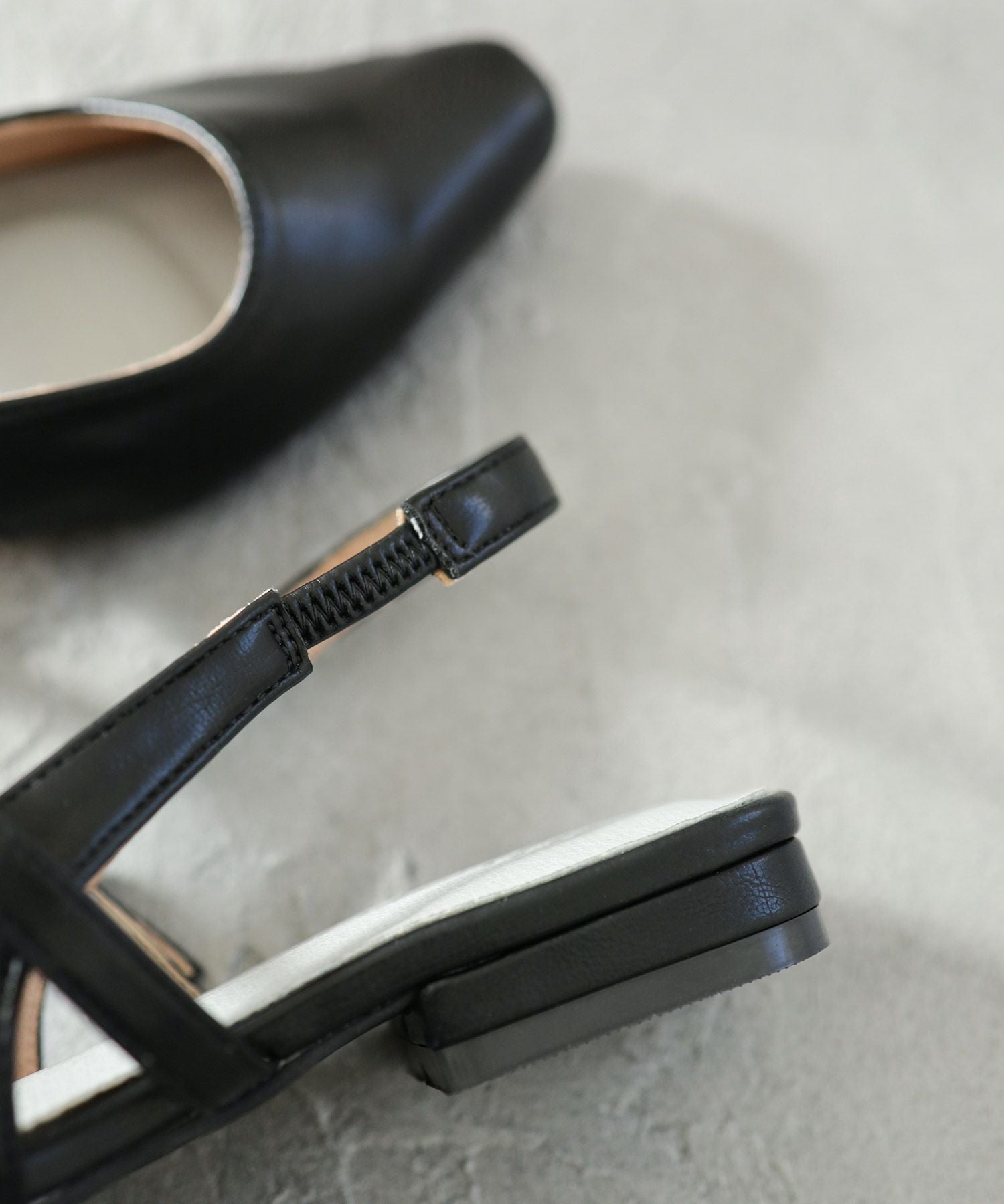 スクエアトゥバックストラップメリージェーンパンプス▲返品不可