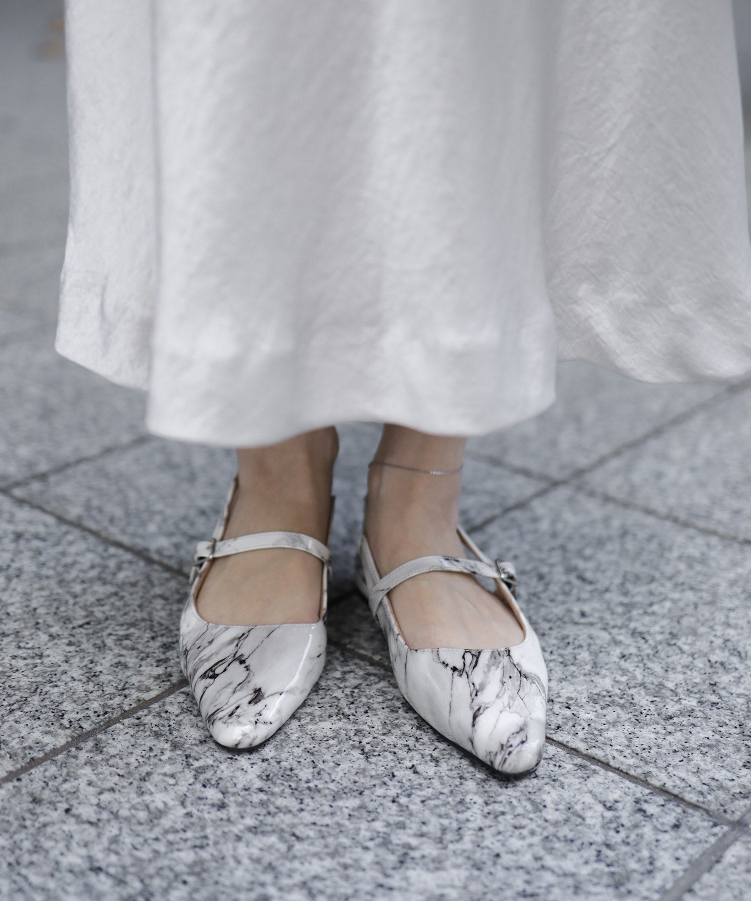 スクエアトゥバックストラップメリージェーンパンプス▲返品不可