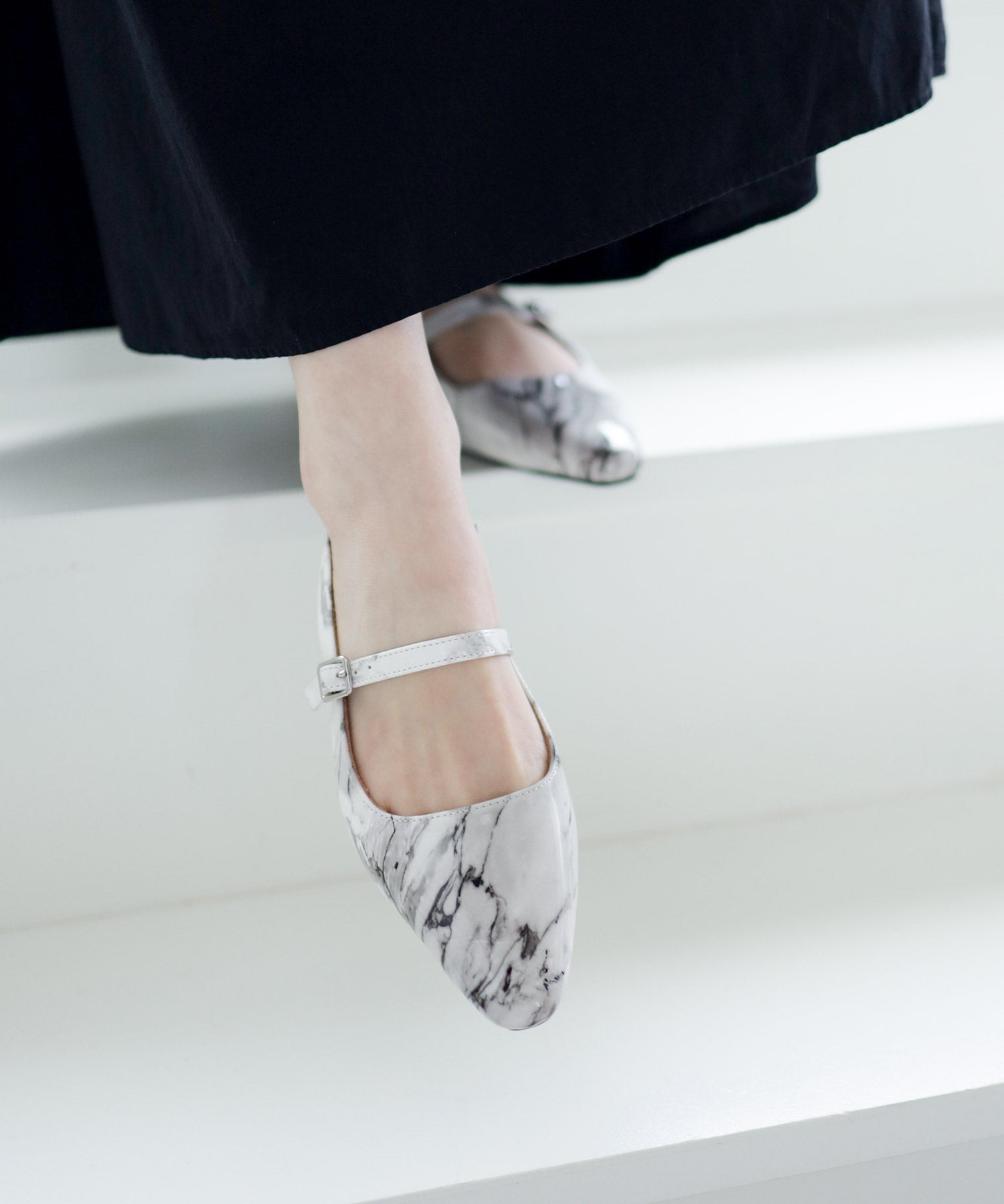 スクエアトゥバックストラップメリージェーンパンプス▲返品不可